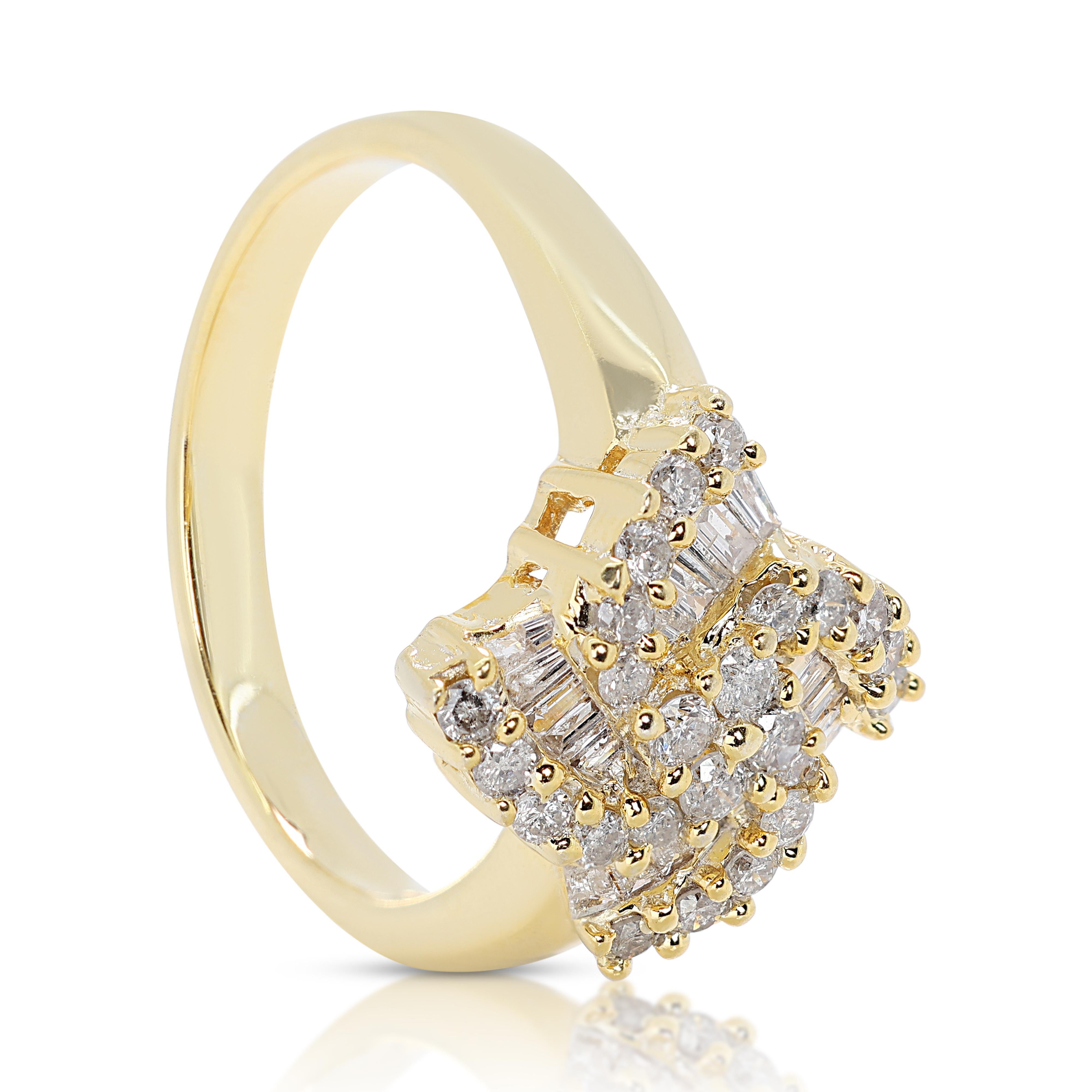 Brillant 0,42ct Diamanten Cluster Ring in 18K Gelbgold im Zustand „Hervorragend“ in רמת גן, IL