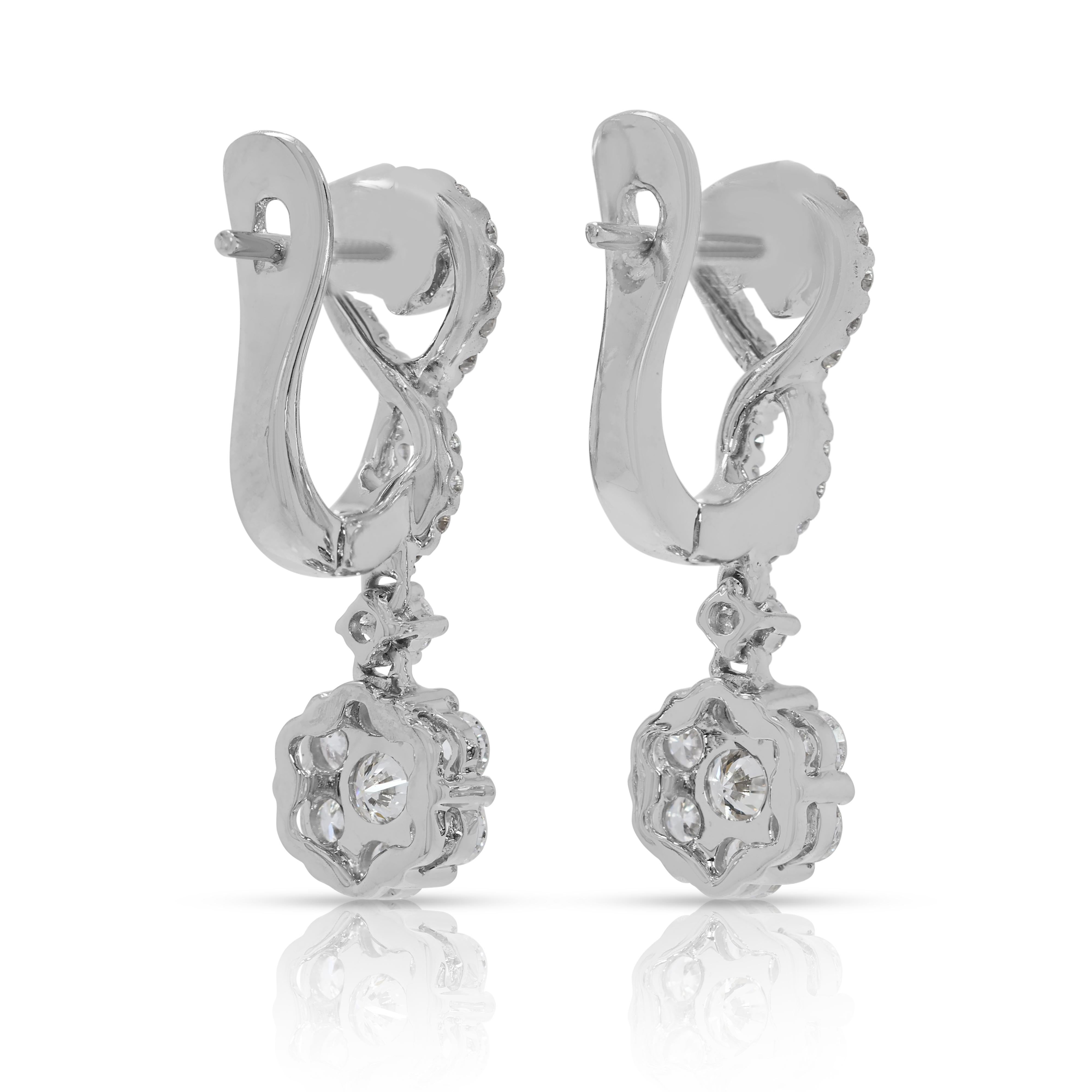 Boucles d'oreilles pendantes en or blanc 18 carats avec diamant Brilliante 0.58ct en vente 1
