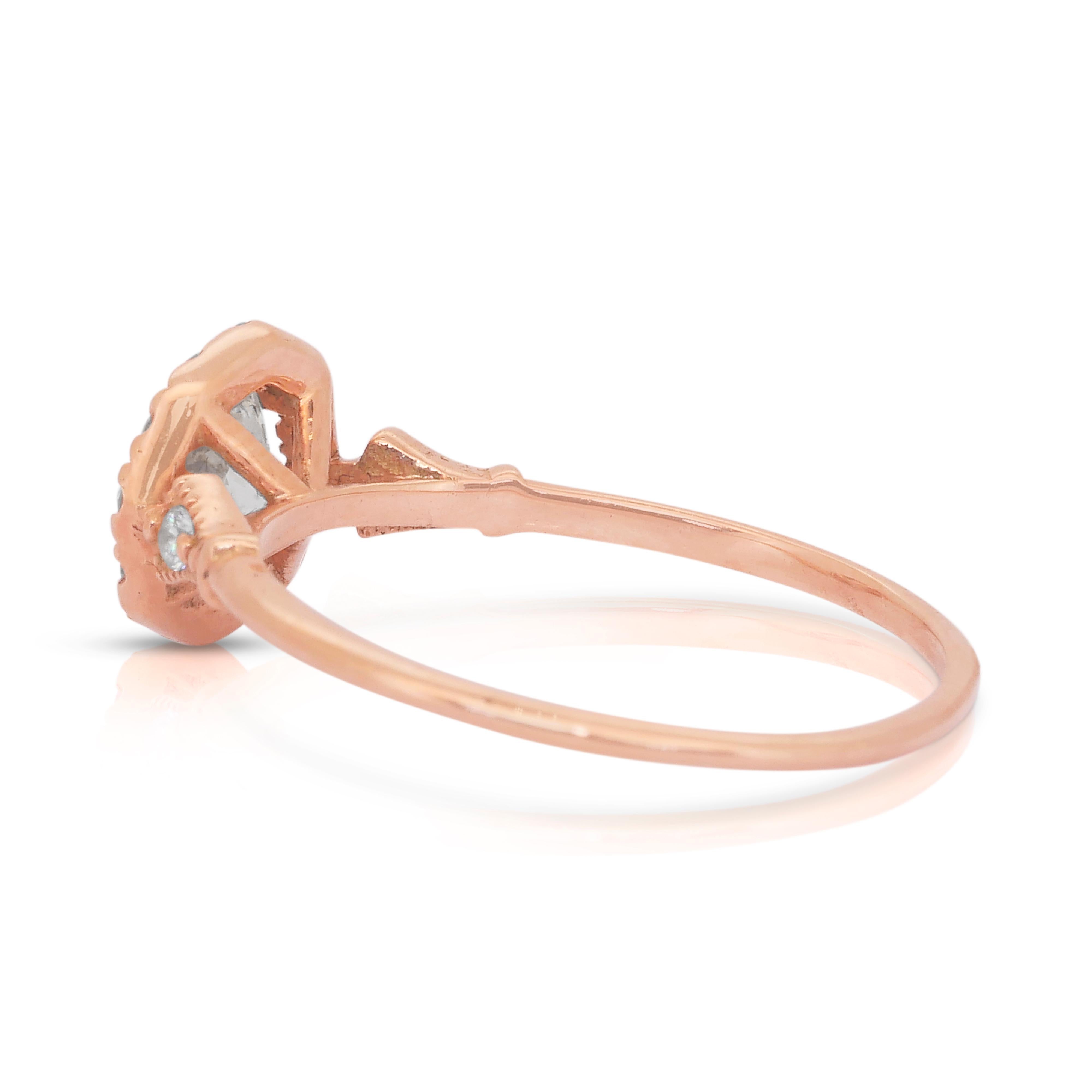 Brilliant 0.74ct Diamonds Halo Ring in 14k Rose Gold - IGI Certified In New Condition In �רמת גן, IL