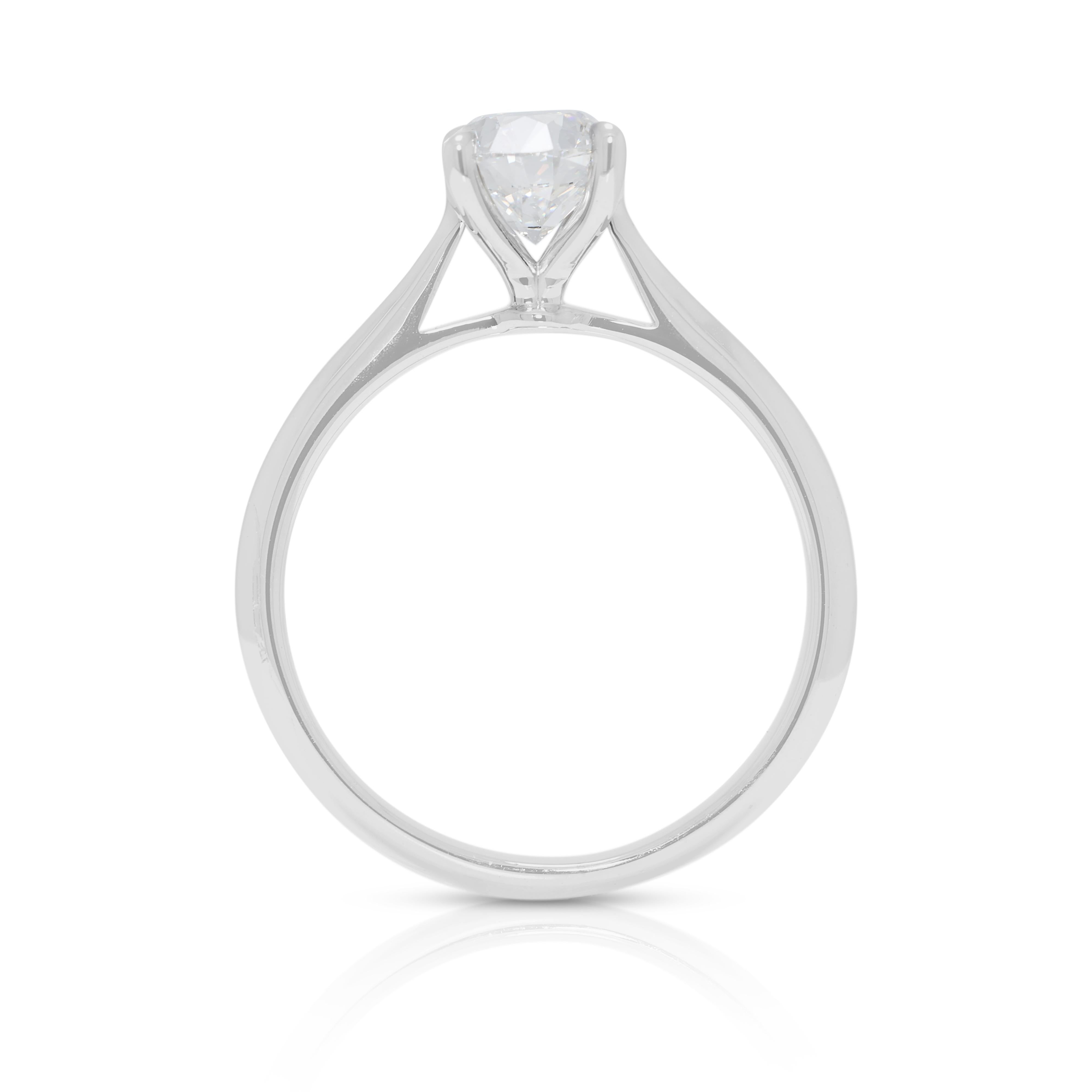 Brilliante 0.94ct Super Ideal Cut Oval Diamond Solitaire in 18K White Gold en vente 3