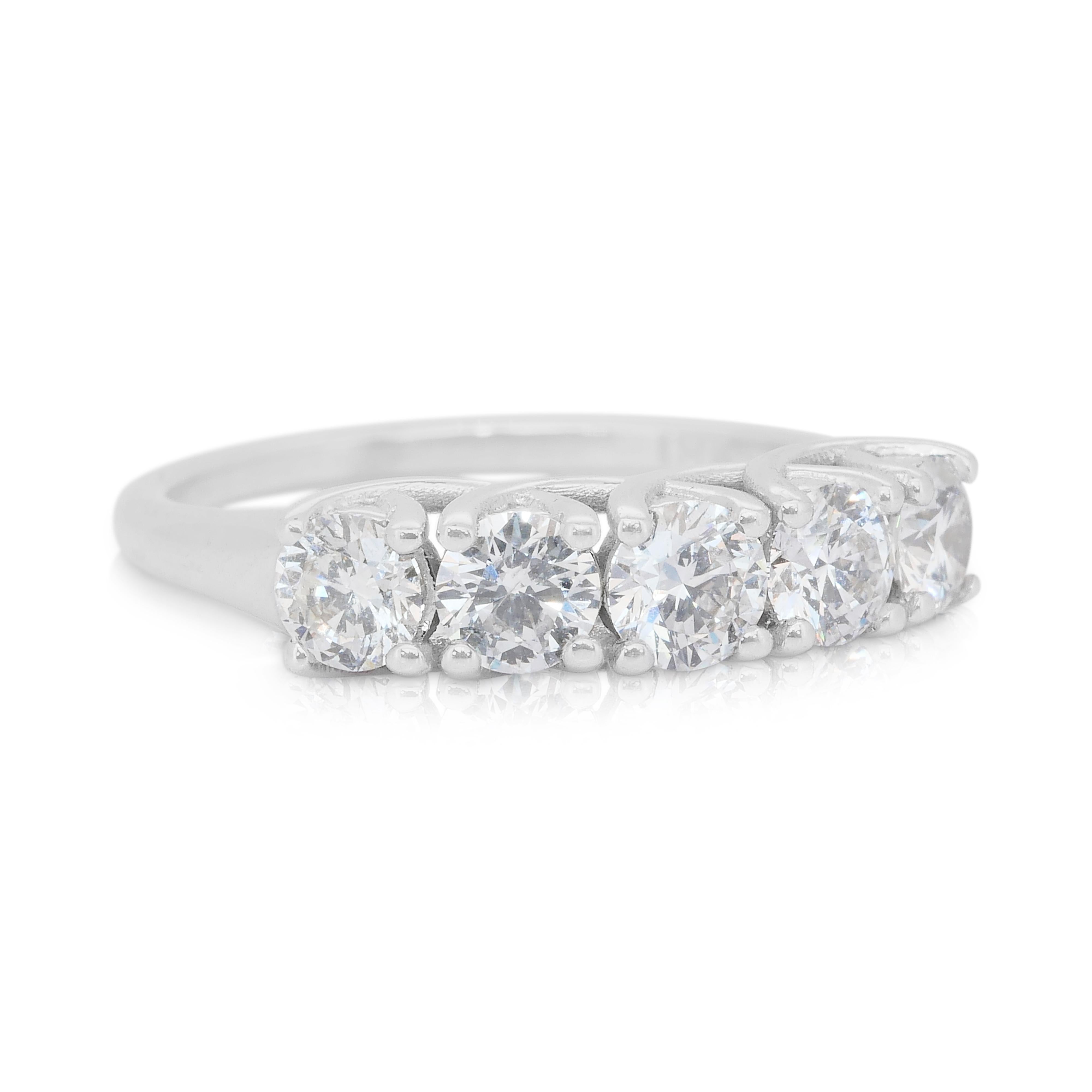 Round Cut Brilliant 1.12ct Diamonds 5-Stones Ring in 18k White Gold - IGI Certified For Sale