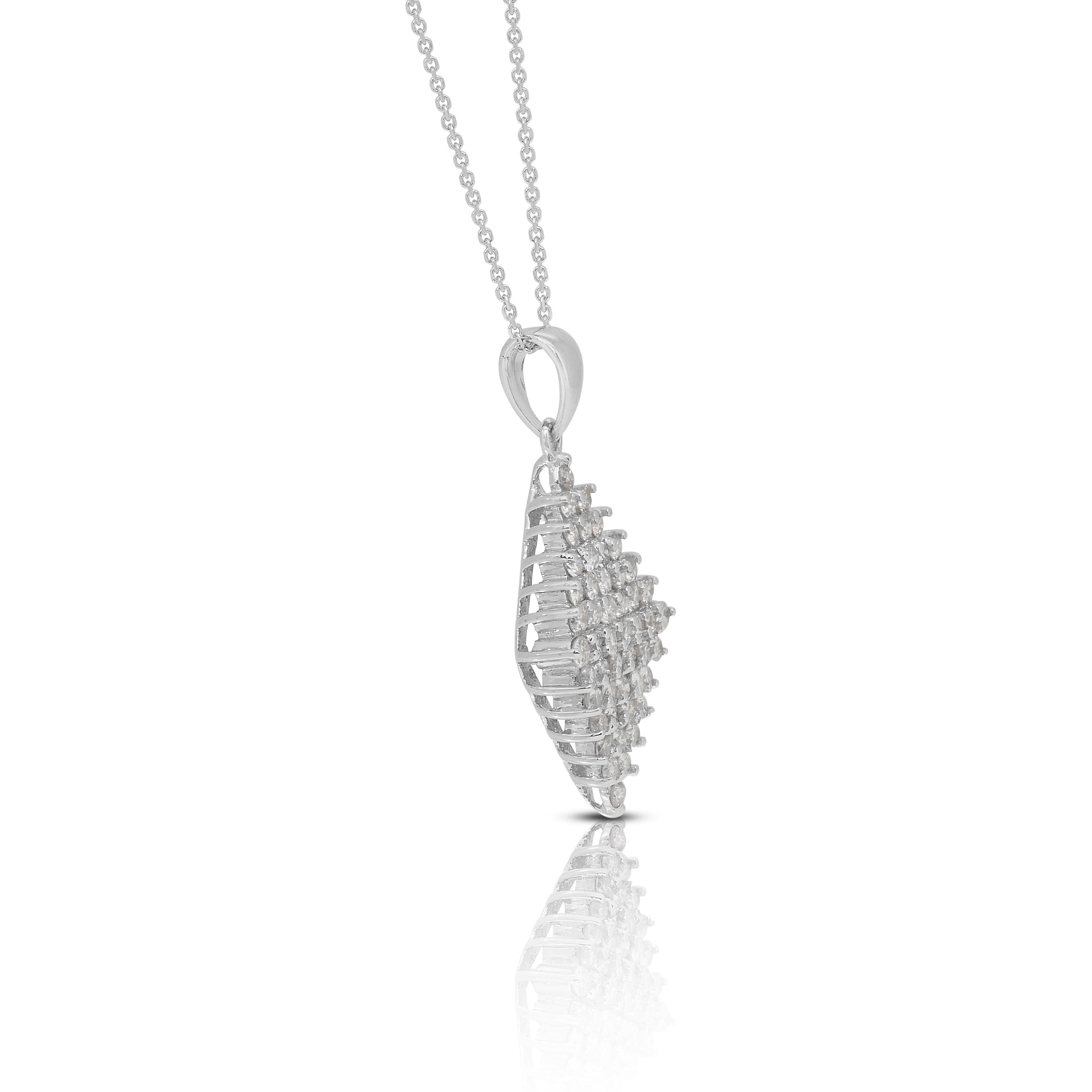 Collana con diamanti Brilliante 1,26ct e ciondolo in oro bianco 18k in vendita 2
