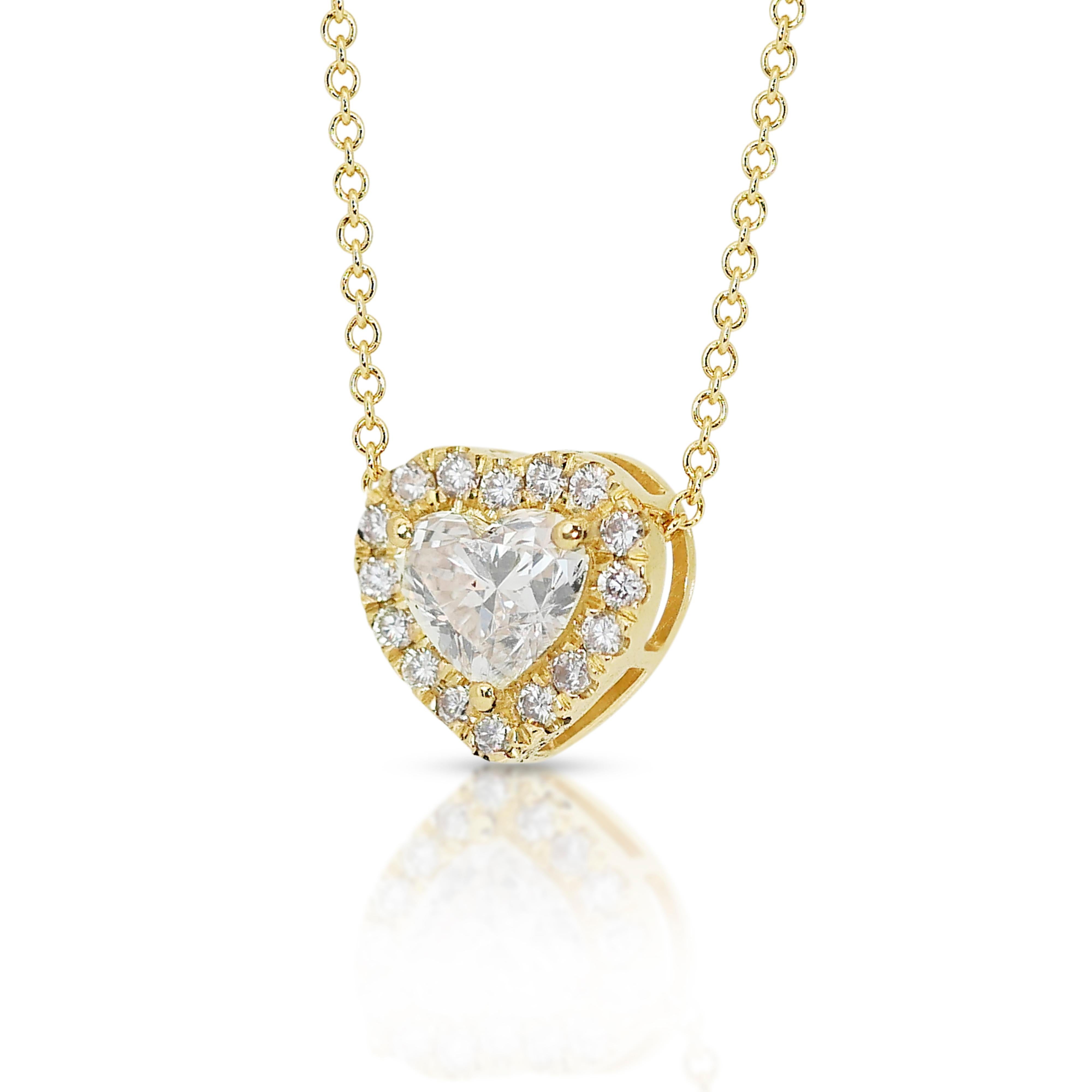 Brilliant 1.28ct Diamonds Halo Necklace in 18k Yellow Gold - IGI Certified In New Condition For Sale In רמת גן, IL