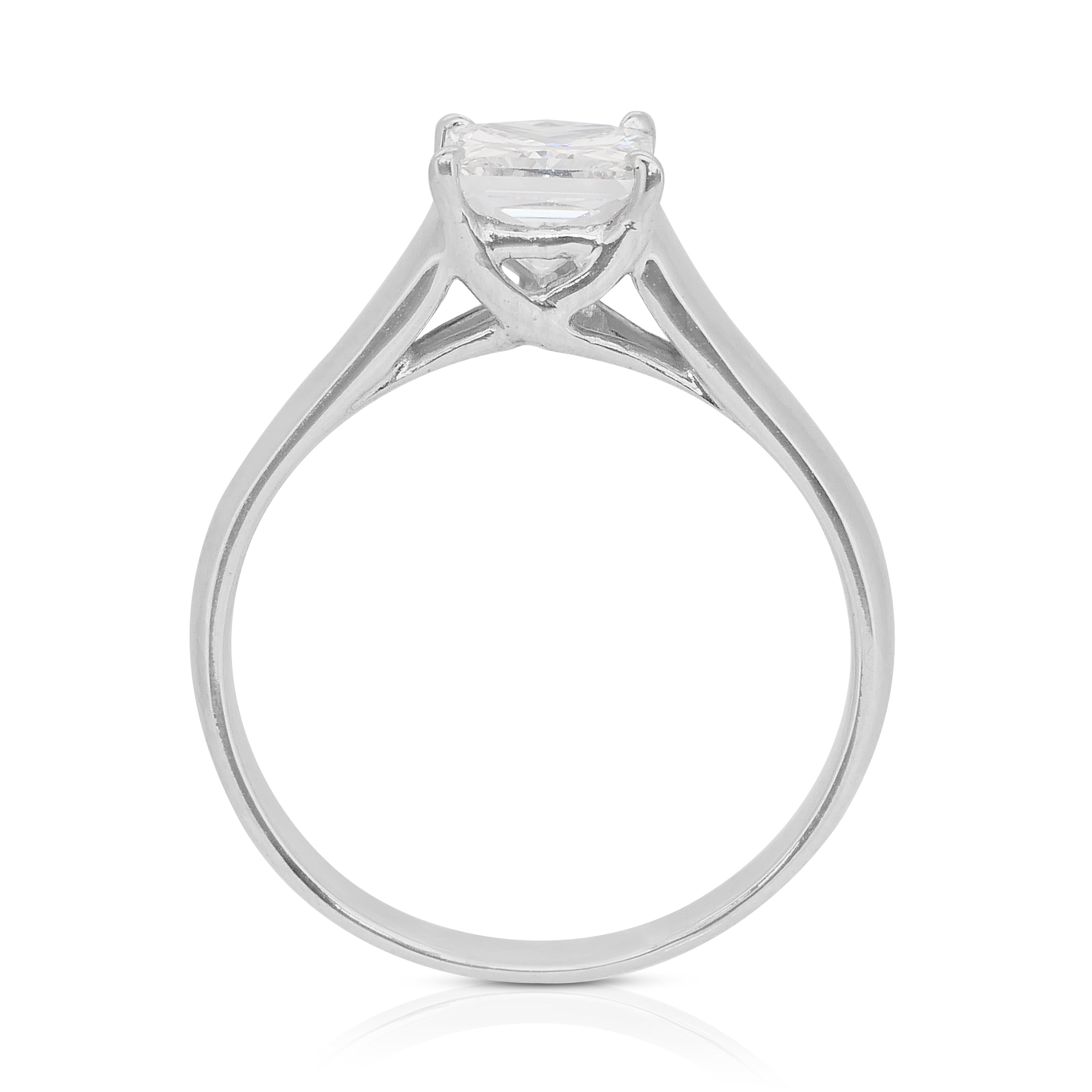Solitär-Ring aus 18 Karat Weißgold mit Brillanten und 1,30 Karat Diamanten, IGI-zertifiziert im Angebot 3