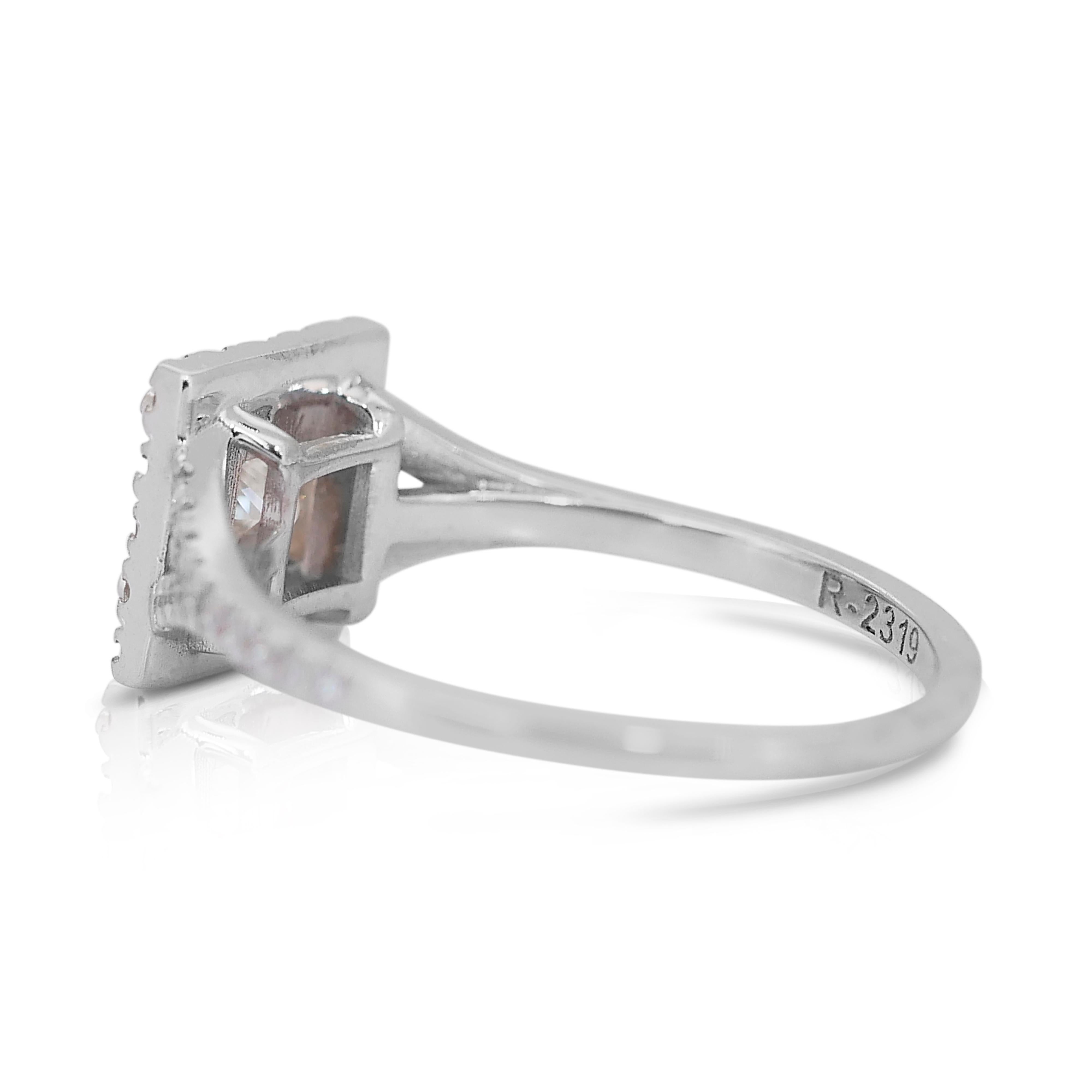 Brilliant 1.36ct Diamonds Halo Ring in 18k White Gold - GIA Certified In New Condition In רמת גן, IL