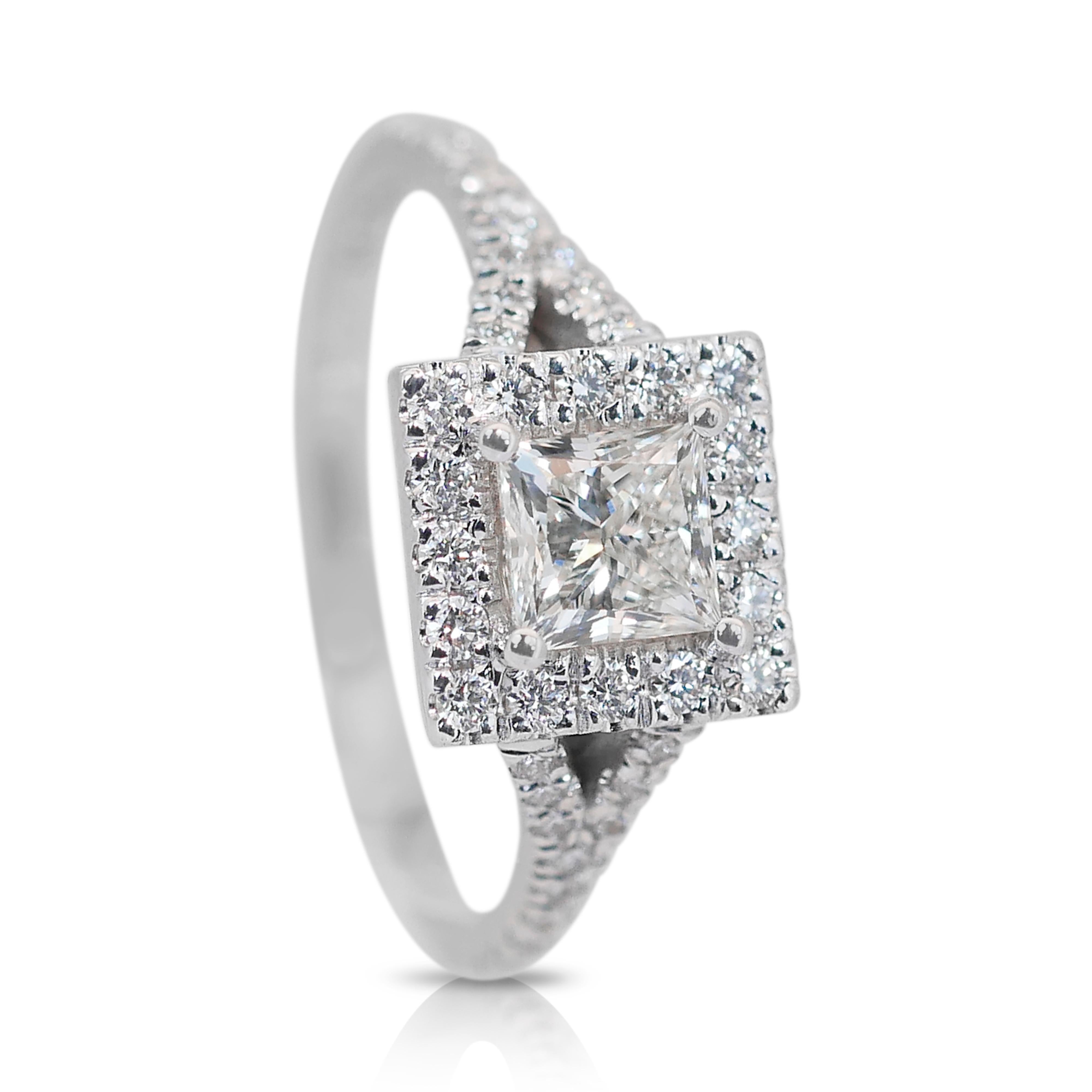 Brilliant 1.36ct Diamonds Halo Ring in 18k White Gold - GIA Certified 1