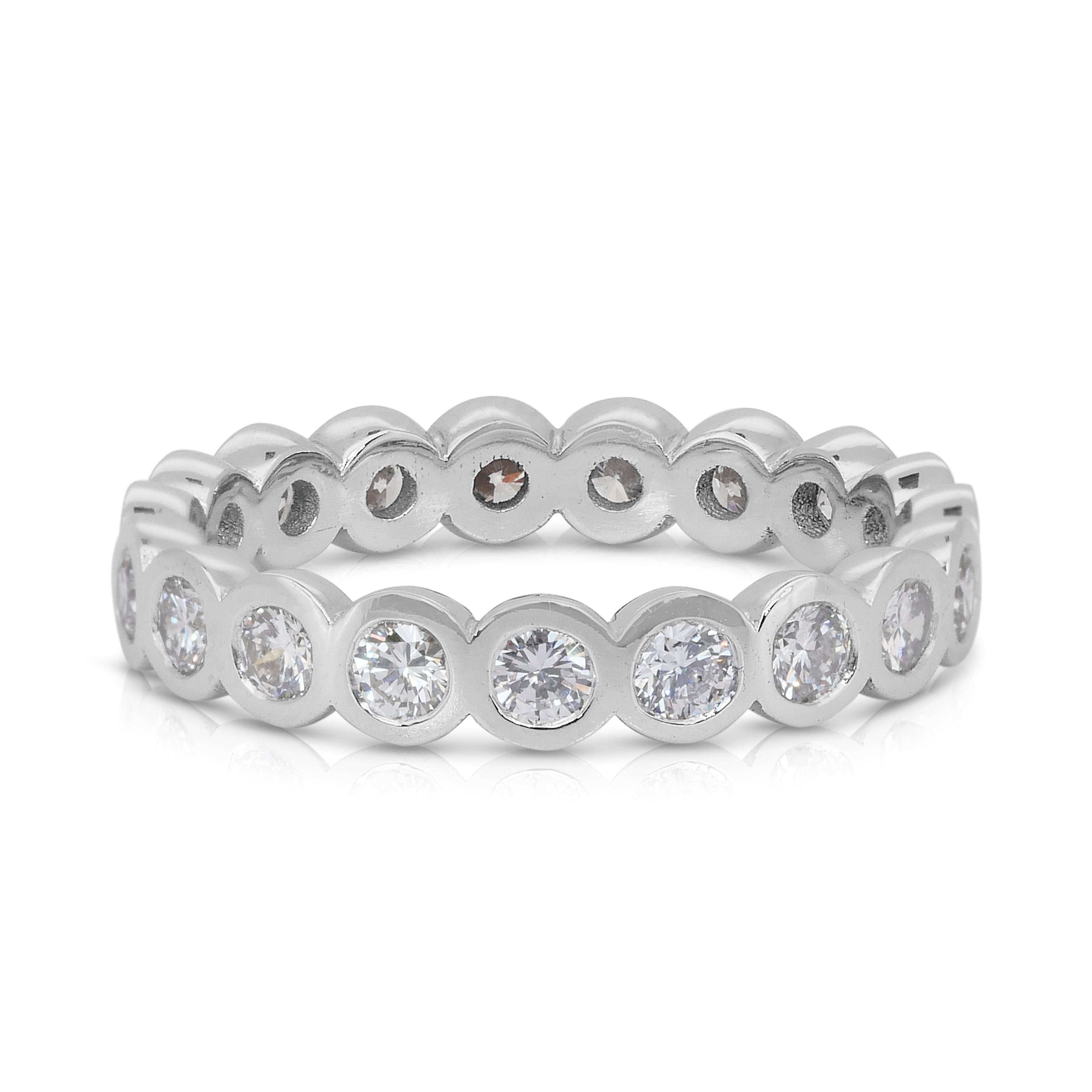 Bague d'éternité en or blanc 18 carats, diamants brillants de 1,40 ct - certifié IGI en vente 2