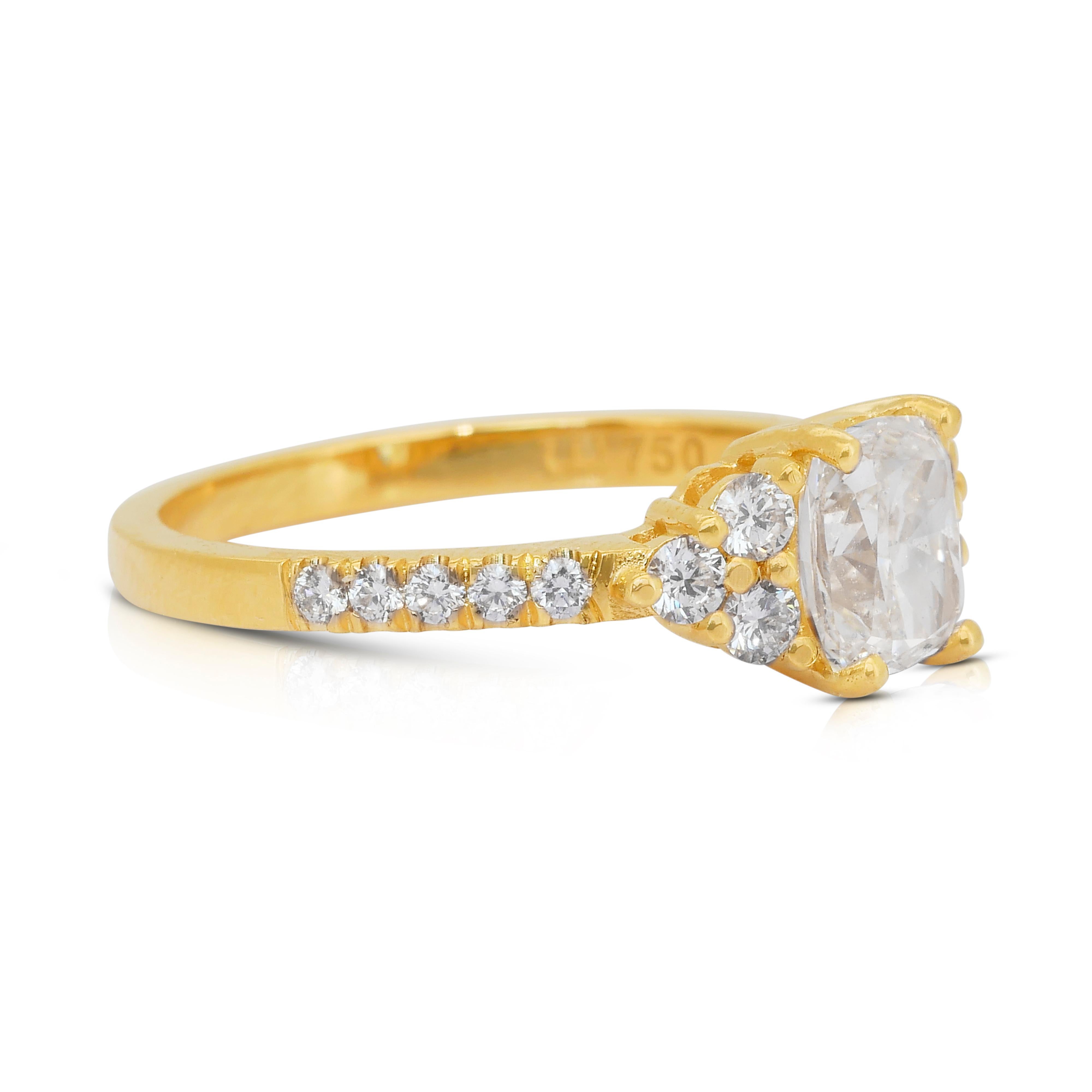 Cushion Cut Brilliant 1.46ct Diamonds Pave Ring in 18k Yellow Gold - IGI Certified For Sale