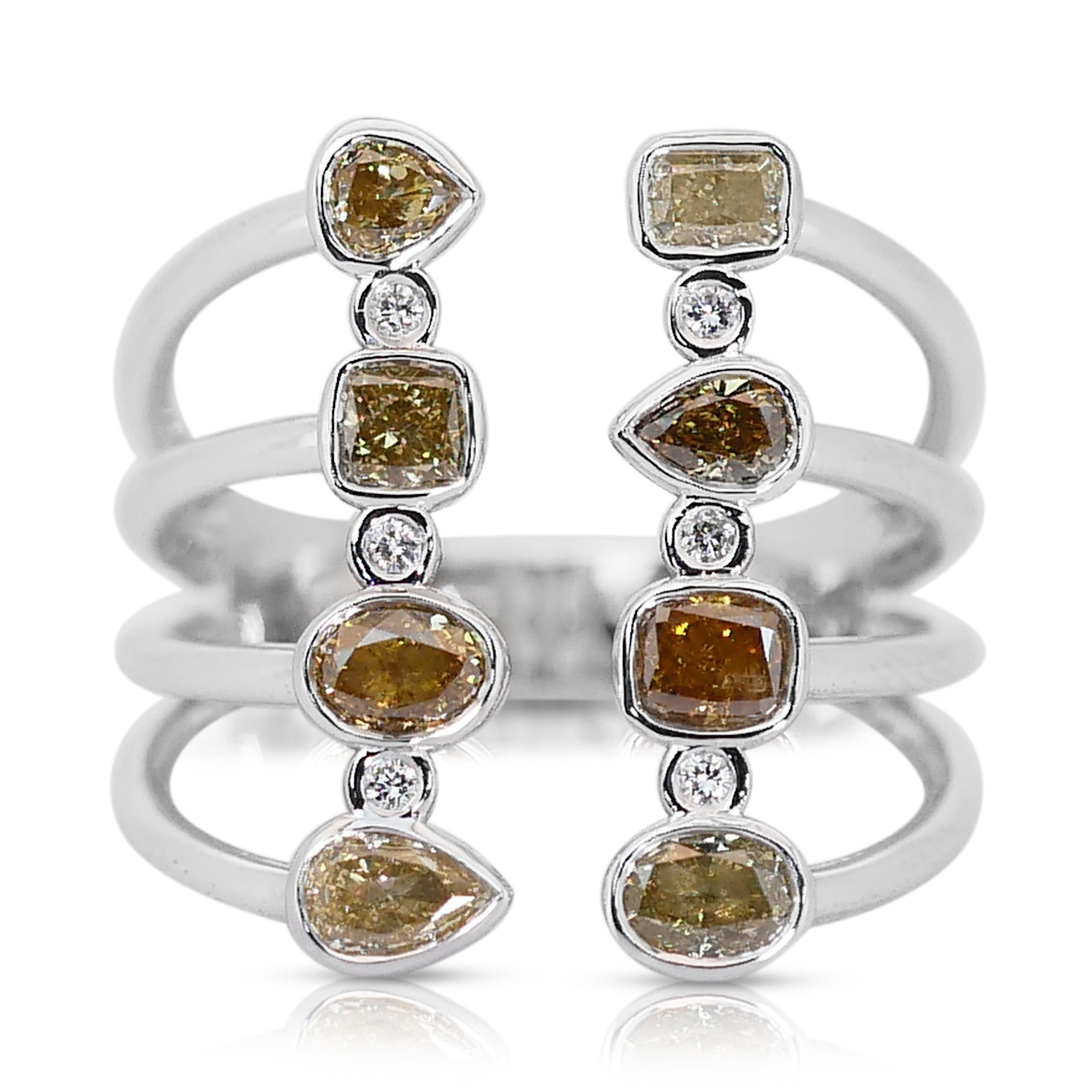 Brilliant 14k White Gold Fancy Colored Diamond Ring w/1.64 ct - AIG Certified In New Condition For Sale In רמת גן, IL