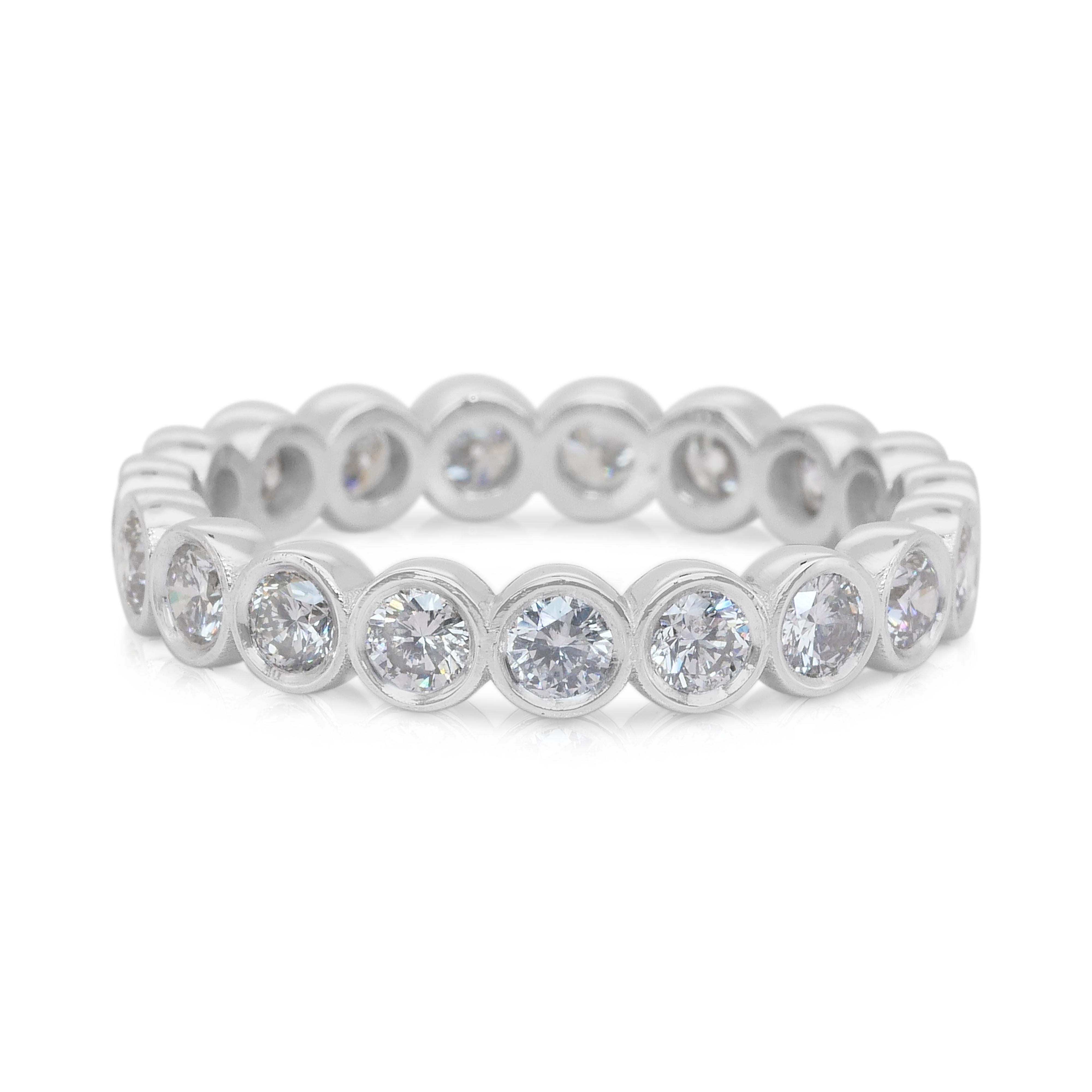 Brillant 1,82ct Diamanten Eternity Ring in 14k Weißgold - IGI zertifiziert im Angebot 3