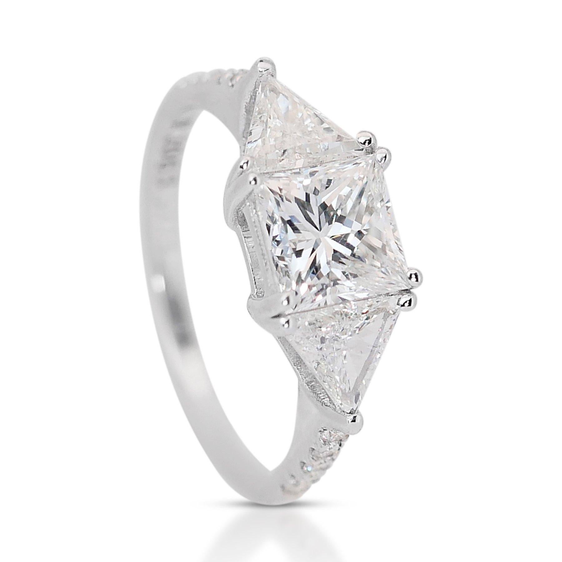 Brilliant 18k White Gold Square Diamond Pave Ring w/2.30 ct - GIA Certified For Sale 3