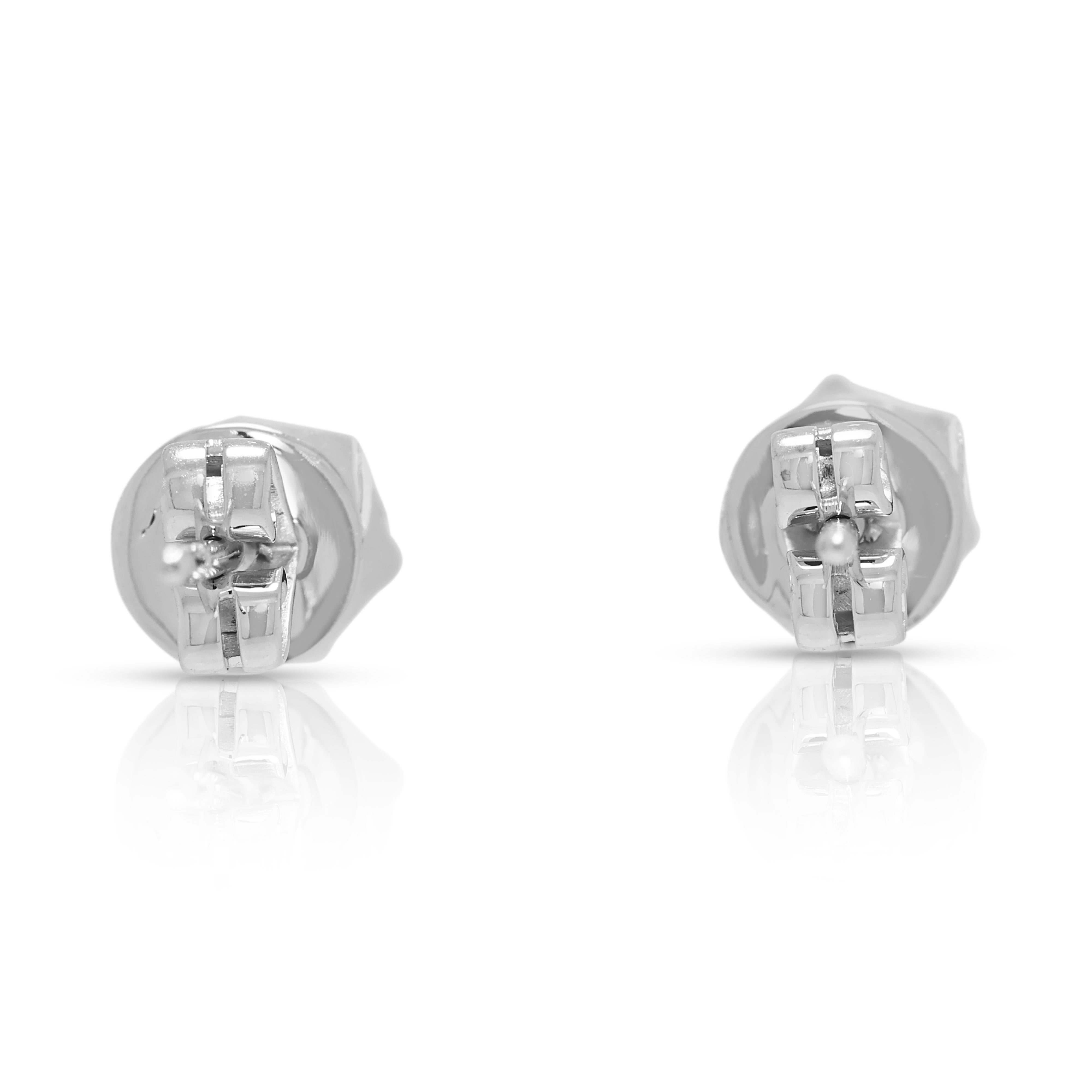 Brilliant 1ct Natural Diamond Stud Earrings in 18K White Gold For Sale 1
