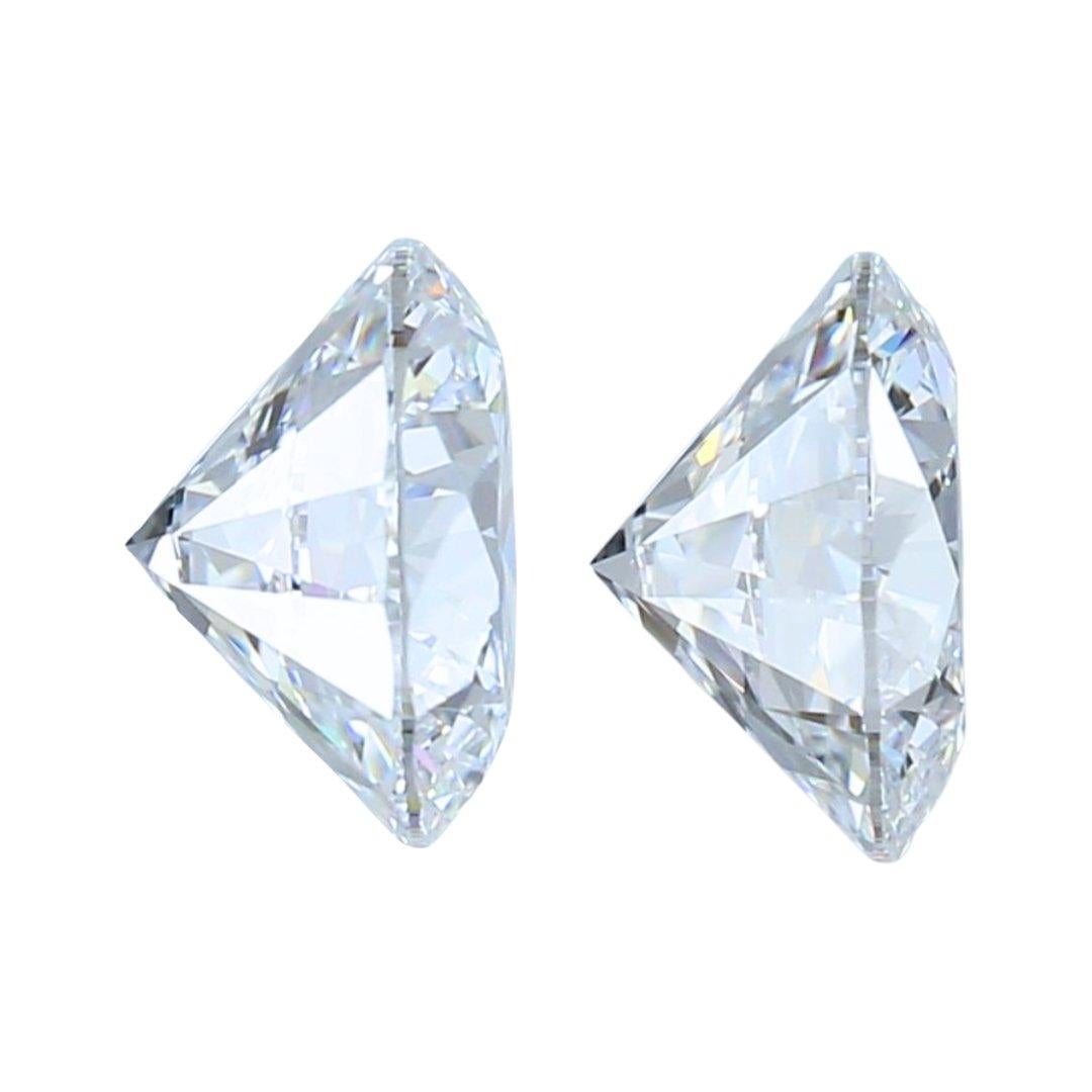 Donna Coppia di diamanti rotondi Brilliante 2,02ct - Certificato IGI in vendita