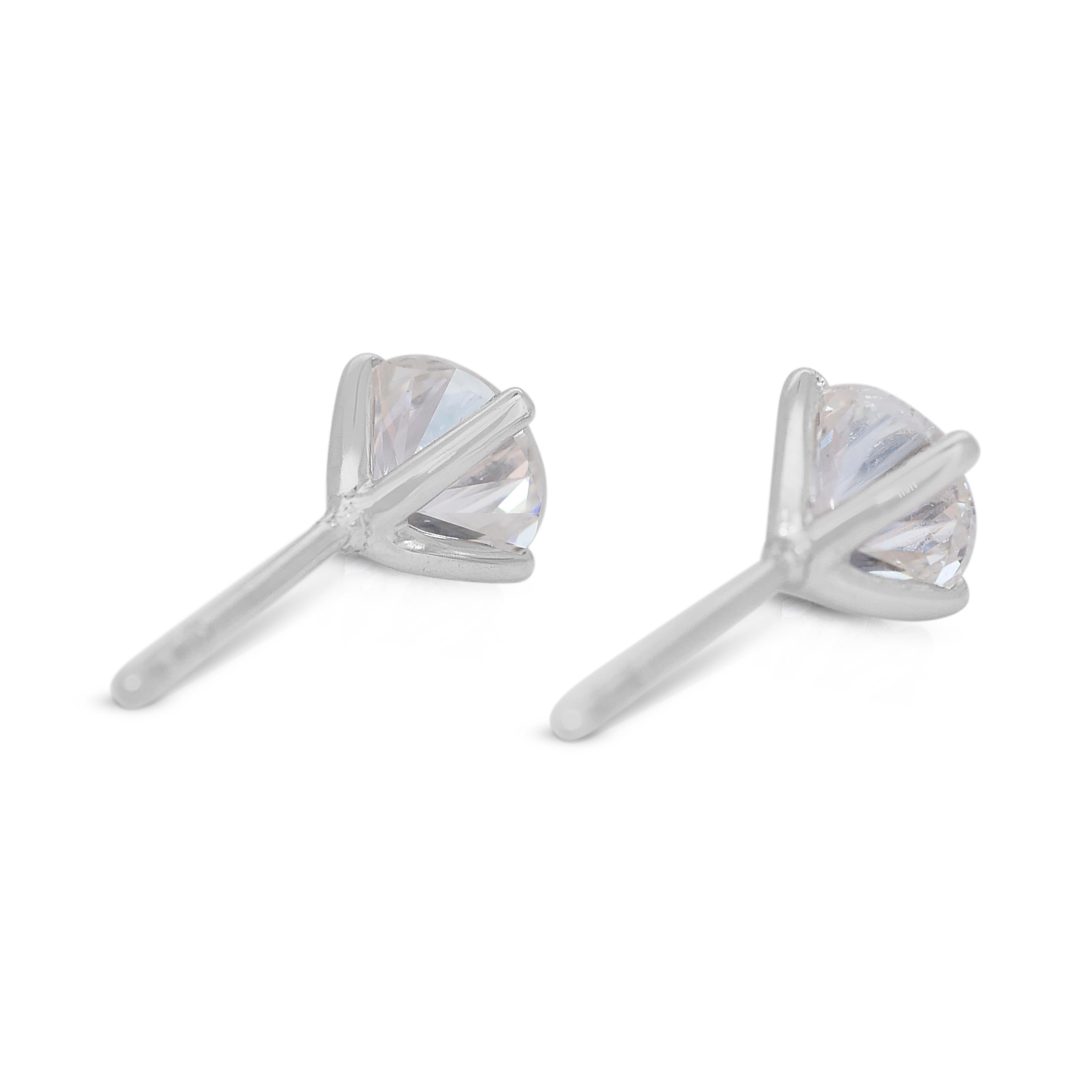 Brilliant 2.05ct Diamonds Stud Earrings in 18k White Gold - IGI Certified In New Condition In רמת גן, IL