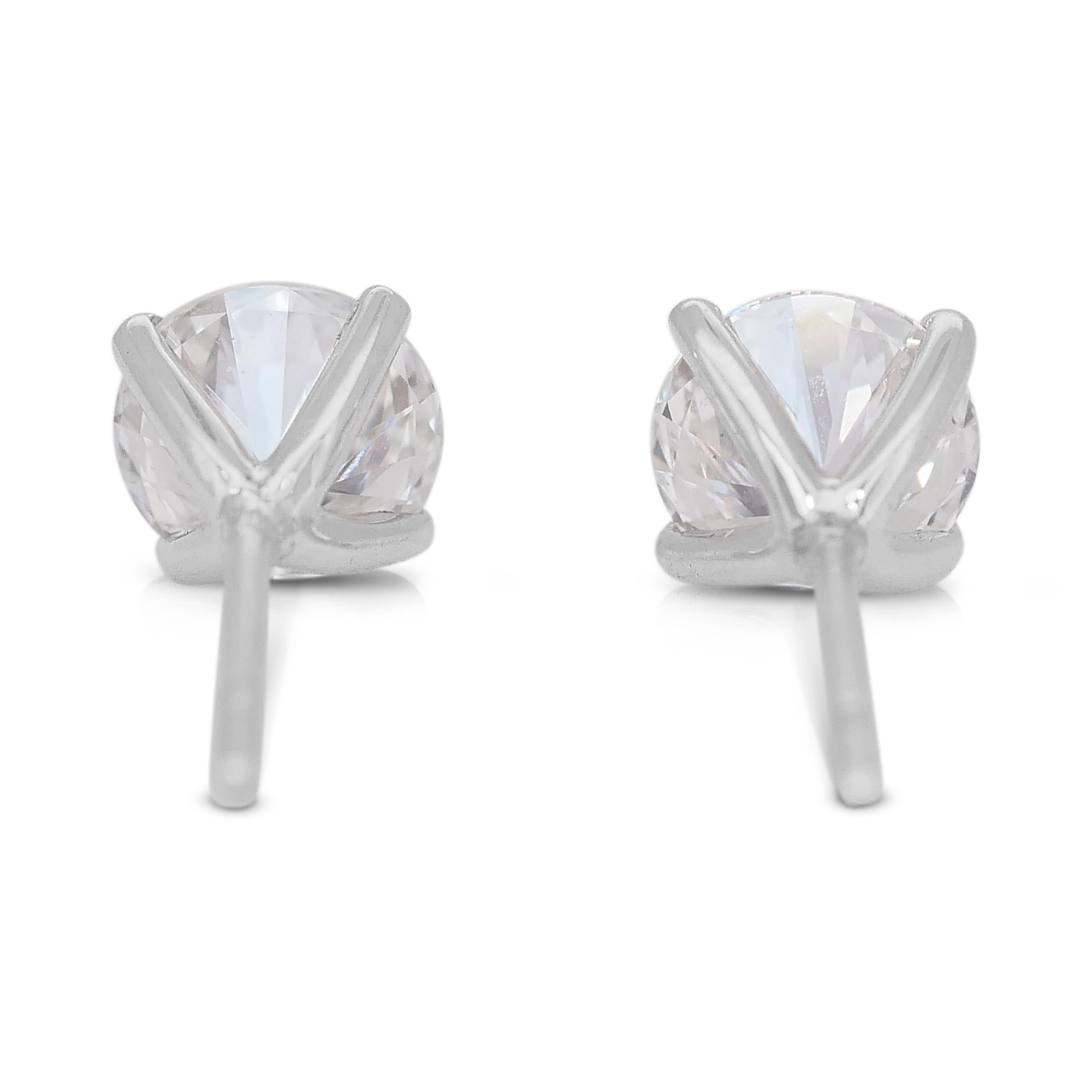Brilliant 2.05ct Diamonds Stud Earrings in 18k White Gold - IGI Certified 1