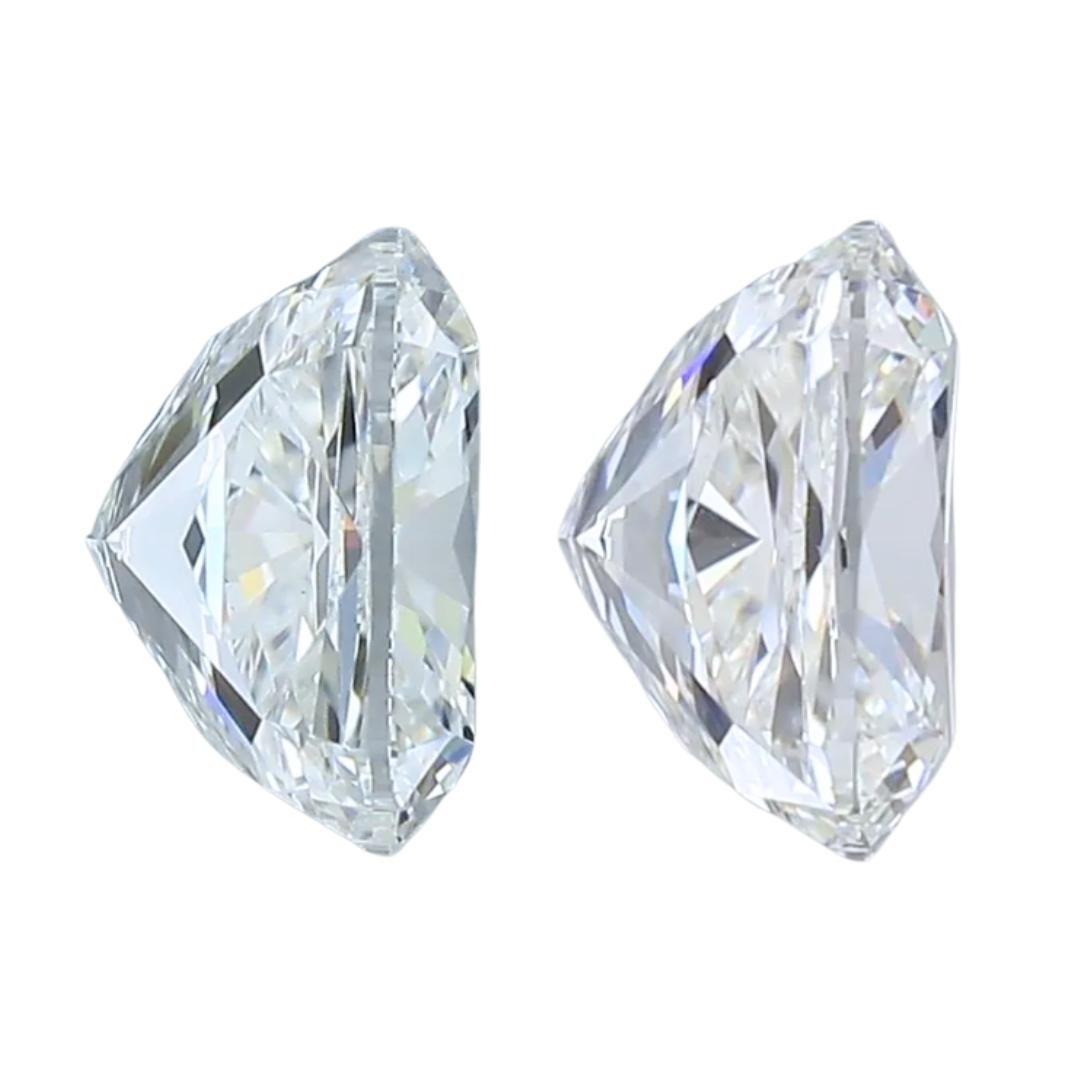 Brillante coppia di diamanti a forma di cuscino con doppio taglio ideale eccellente da 2,06ct - Certificato GIA

Questa splendida coppia di diamanti con taglio a cuscino da 2,06 carati è la base perfetta per un gioiello di grande effetto.