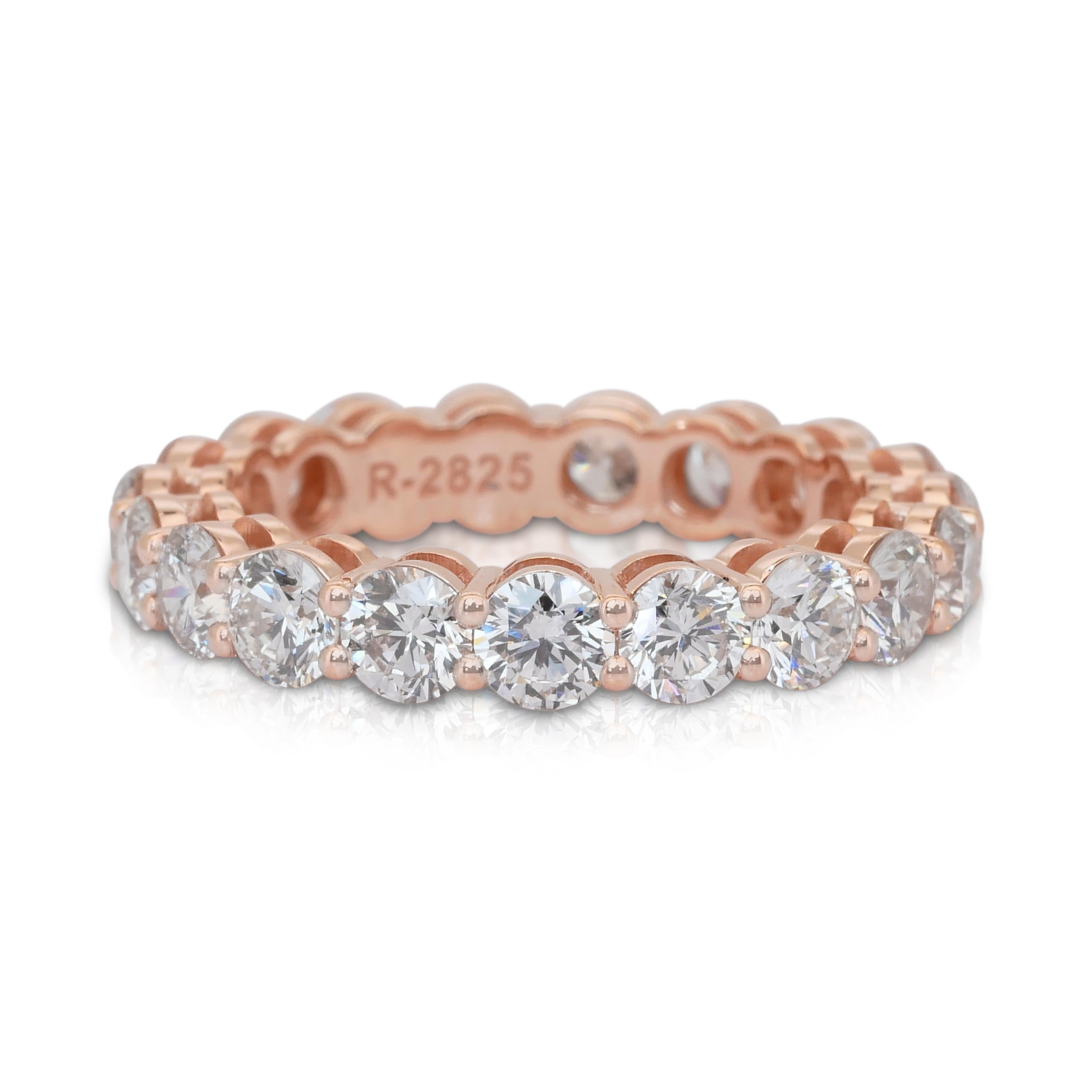 Brilliant 3.88ct Diamonds Eternity Ring in 18k Rose Gold - IGI Certified (Rundschliff) im Angebot