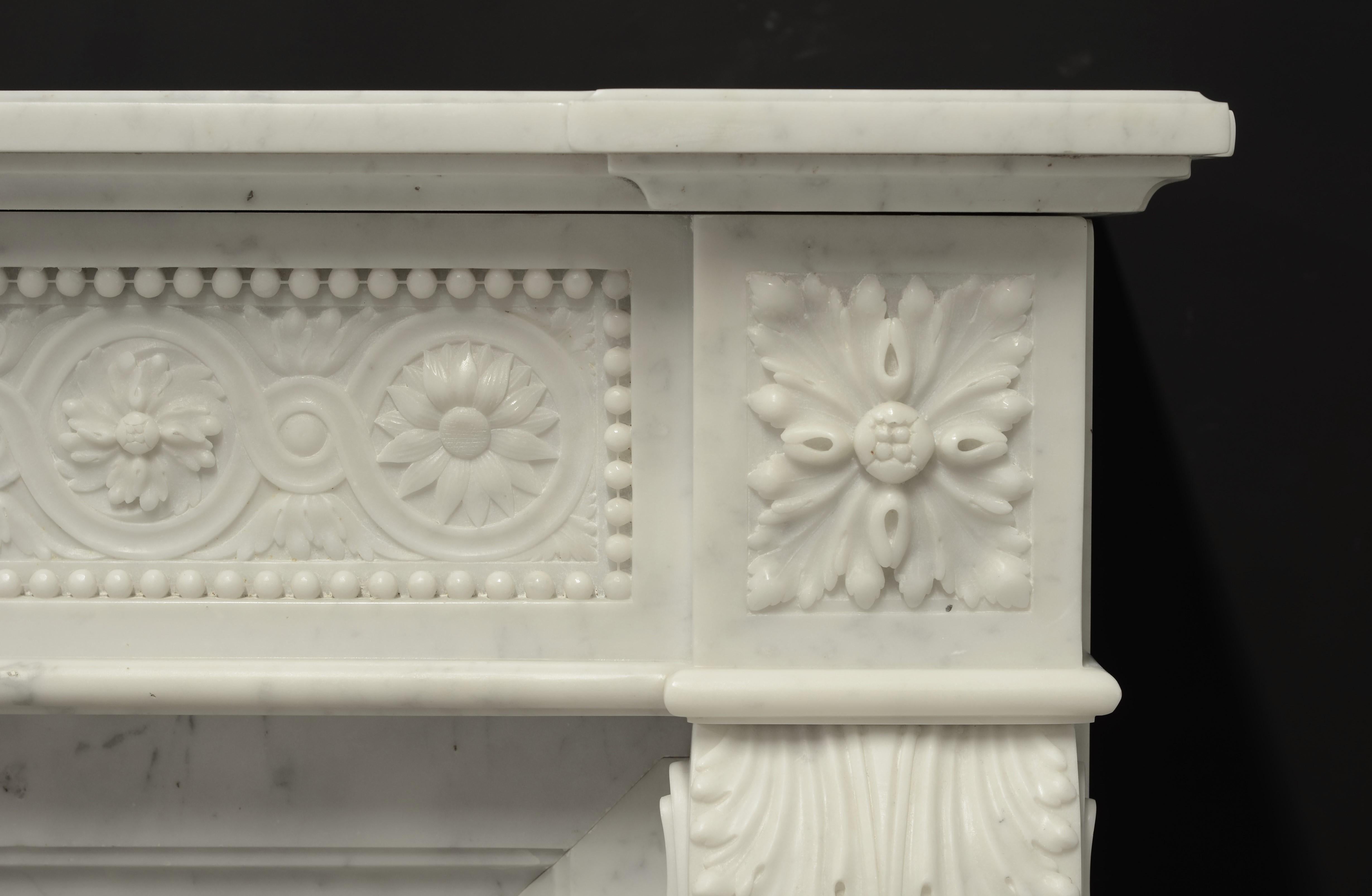 Brilliant Antique Louis XVI Style Fireplace Mantel in Carrara White Marble In Good Condition In Haarlem, Noord-Holland