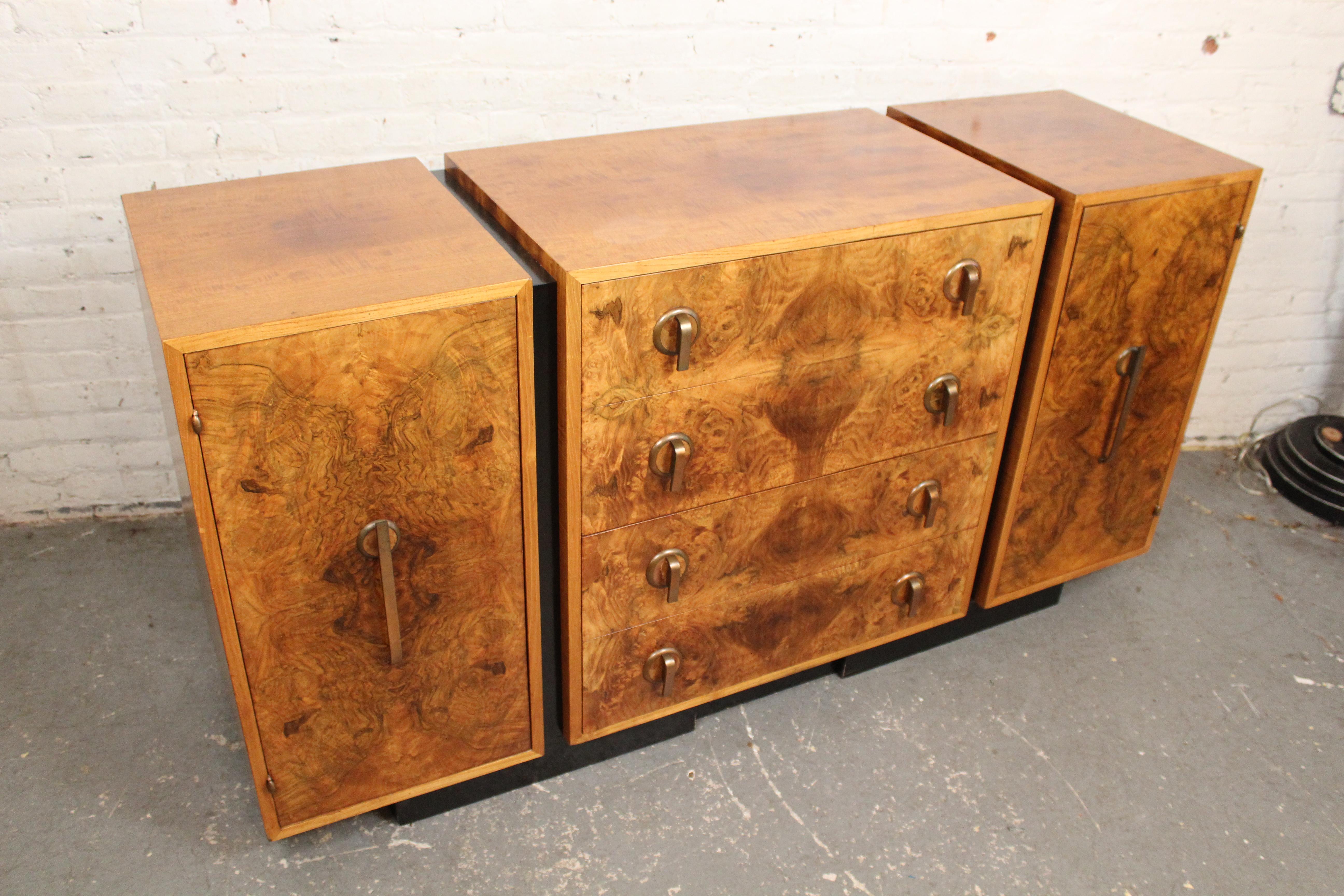 Art déco Buffet Art Déco en loupe brillante en vente