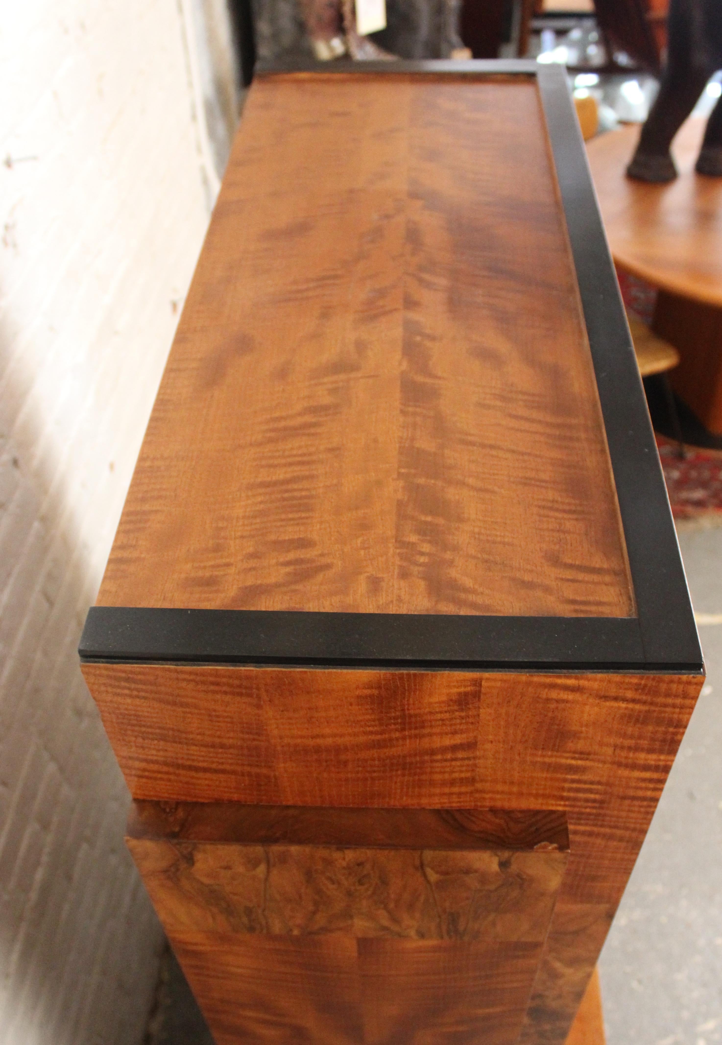 Brilliant Burl Art Deco Display Case For Sale 12