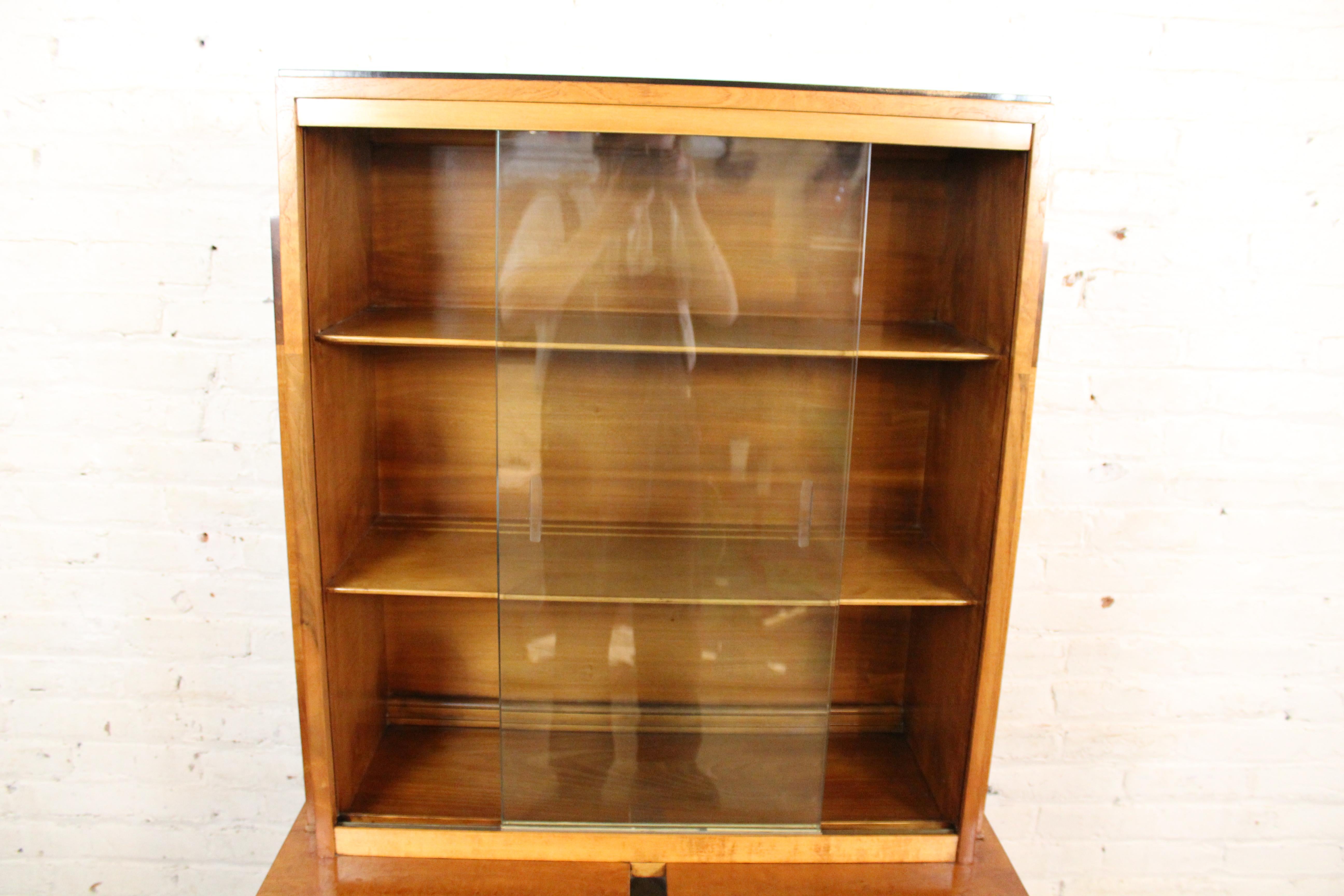 20th Century Brilliant Burl Art Deco Display Case For Sale
