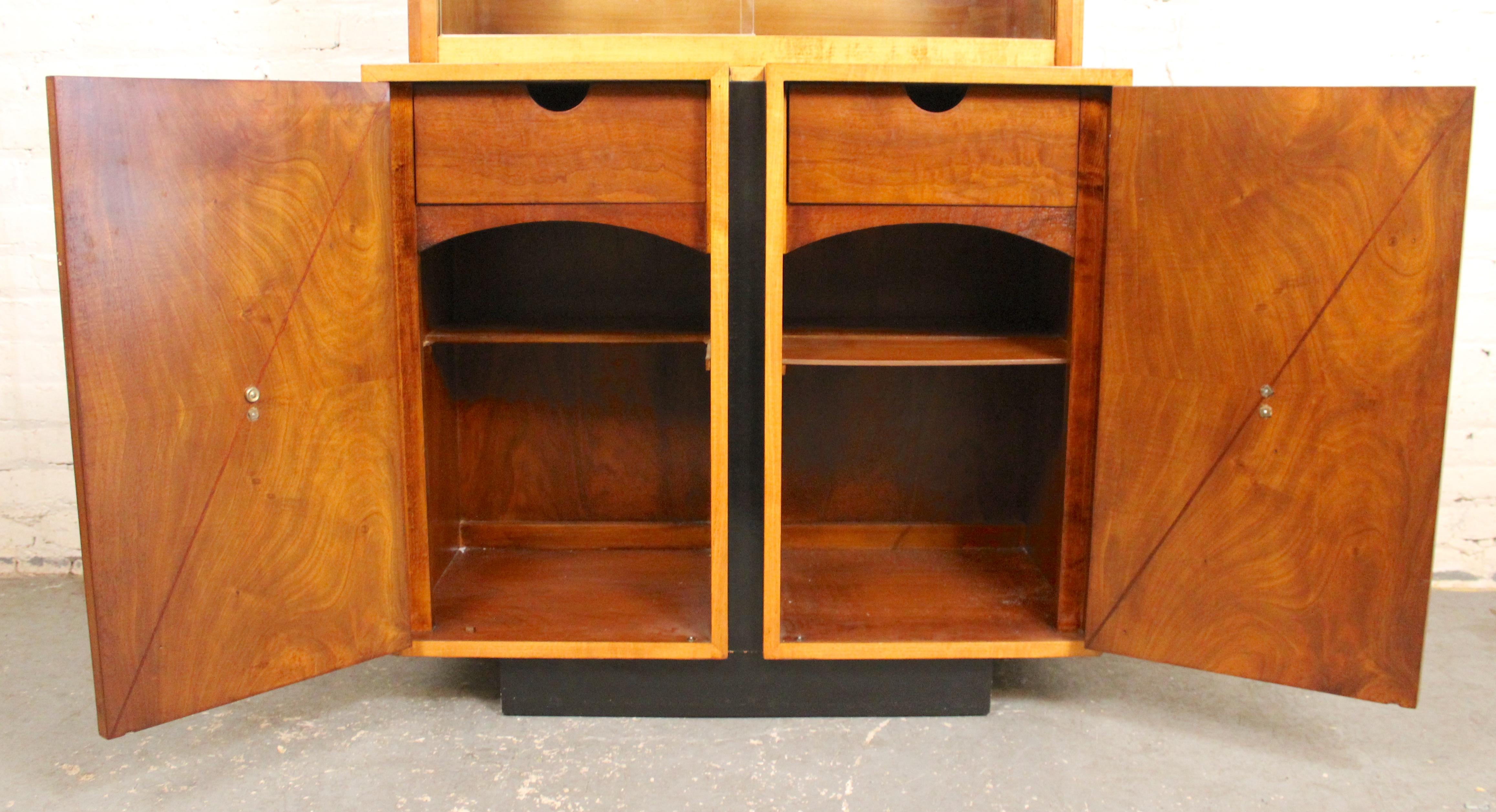Brilliant Burl Art Deco Display Case For Sale 2