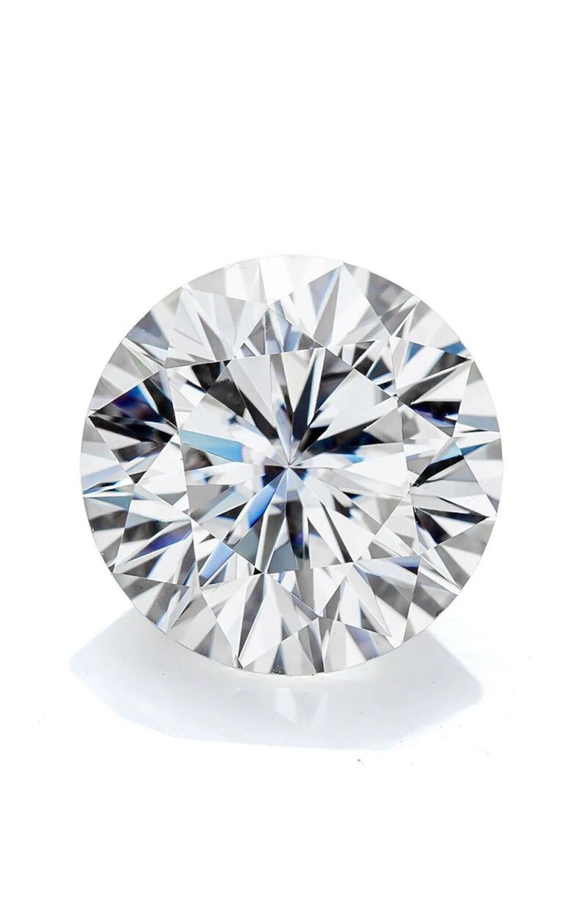 Clarity: Evaluated as P2 (Pique 2), this diamond exhibits noticeable inclusions under 10x magnification, 

Color: With a color grade of H, this diamond displays a near-colorless 

Carat Weight: Weighing 0.46 carats, 

Cut: Featuring a good cut