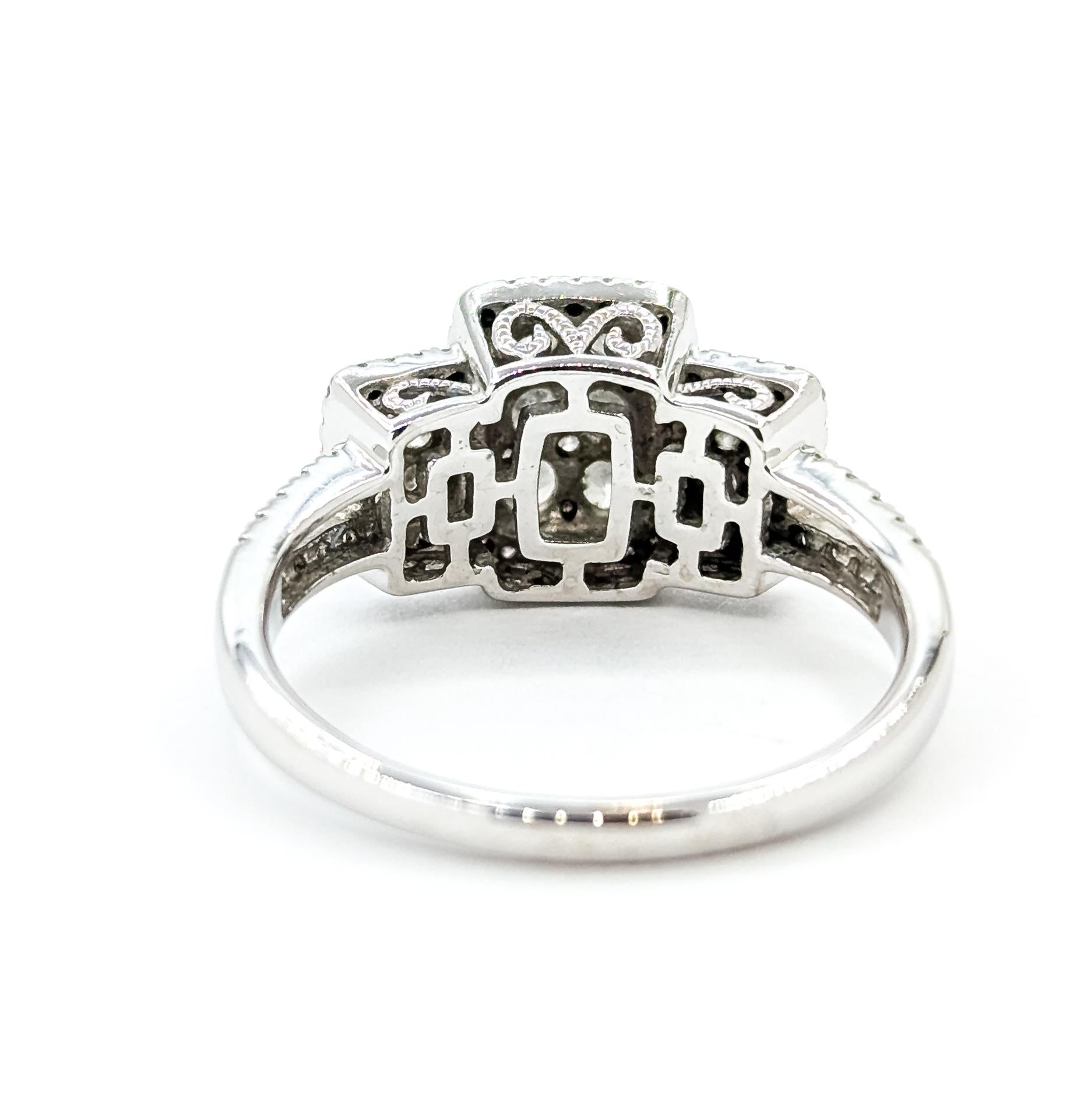 Anello di fidanzamento con diamante a grappolo Brilliante in 14 carati in vendita 1