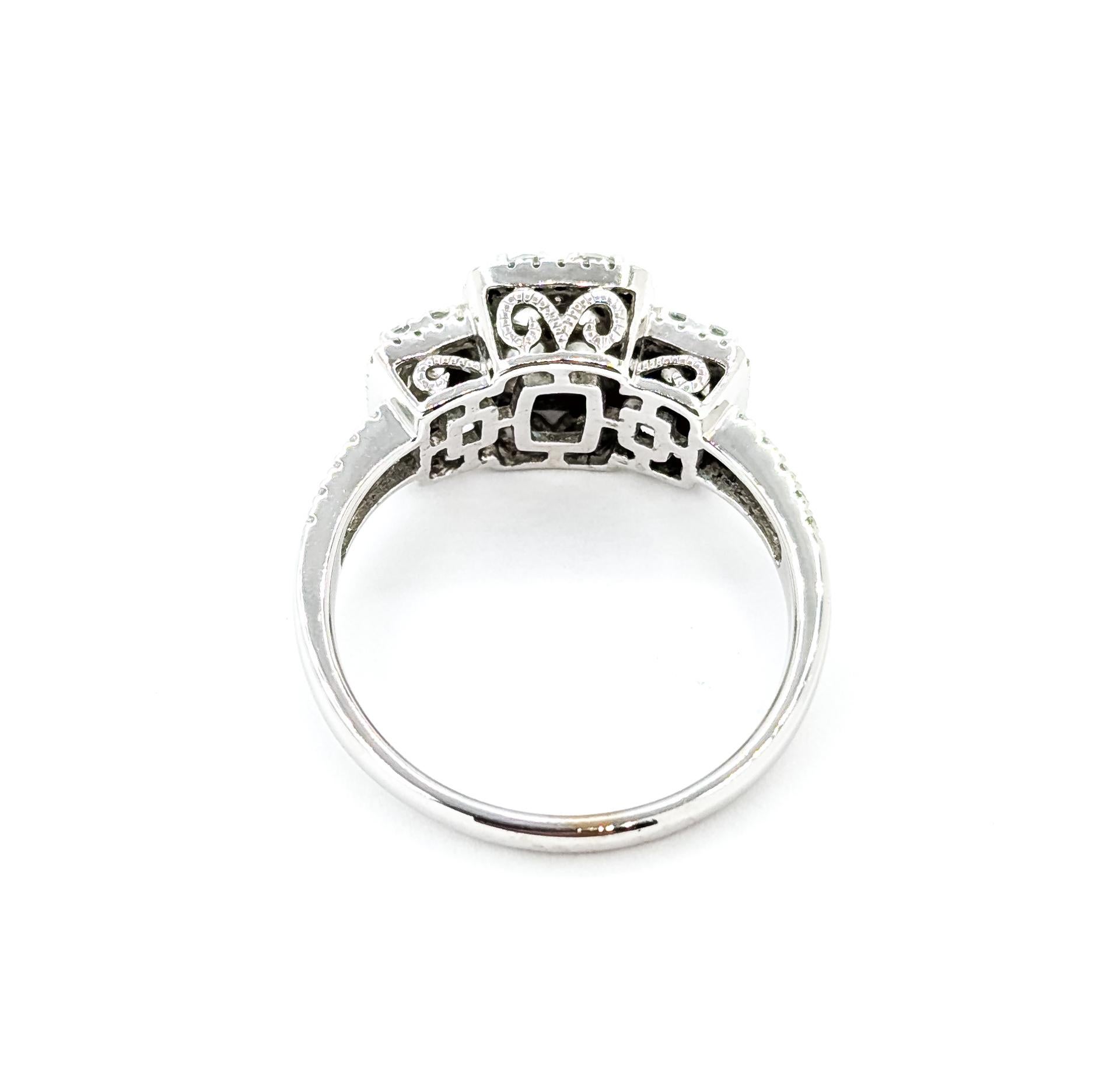 Anello di fidanzamento con diamante a grappolo Brilliante in 14 carati in vendita 3