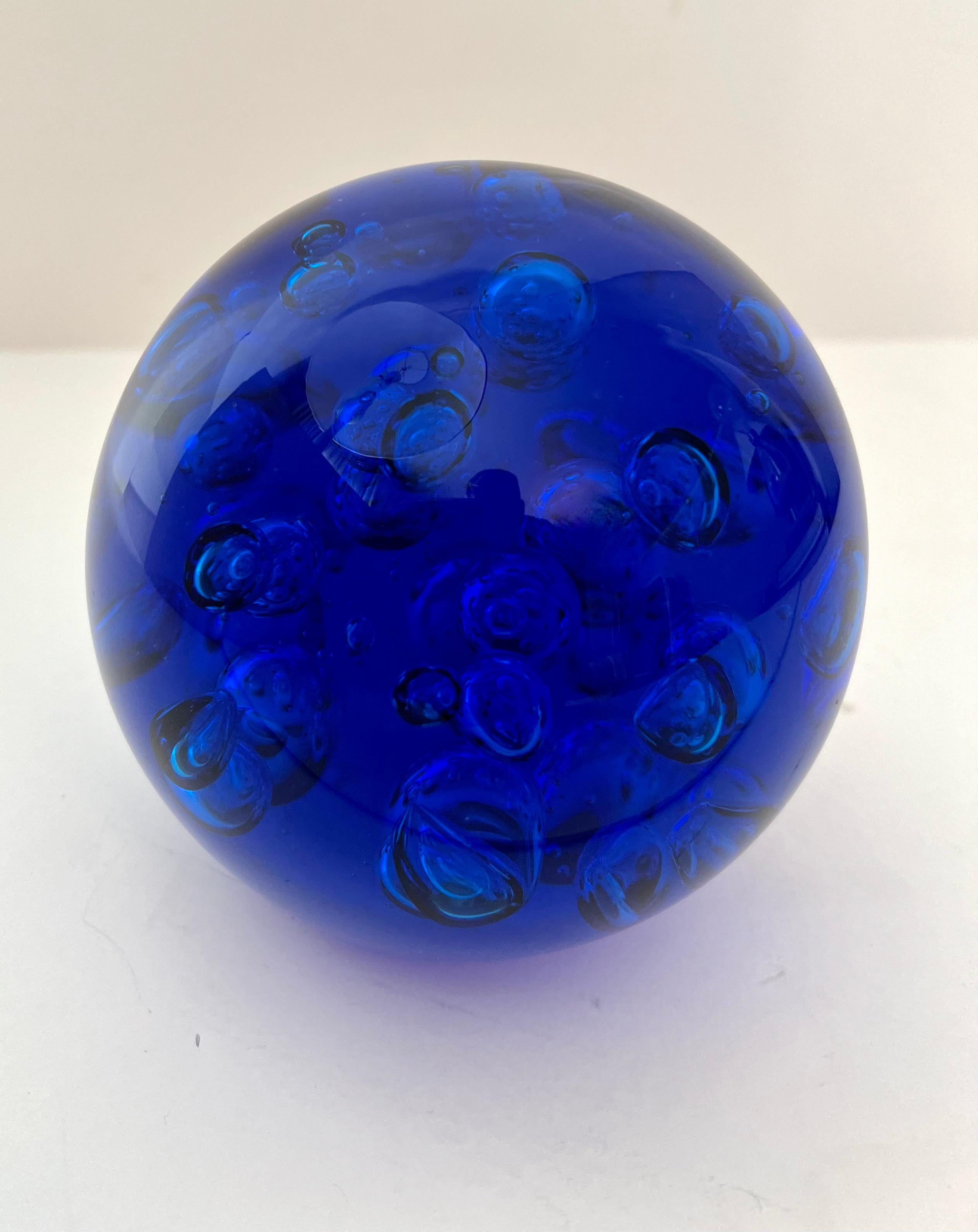 Brilliant Cobalt Blue Glass Paper Weight with Bubbles In Good Condition For Sale In Los Angeles, CA