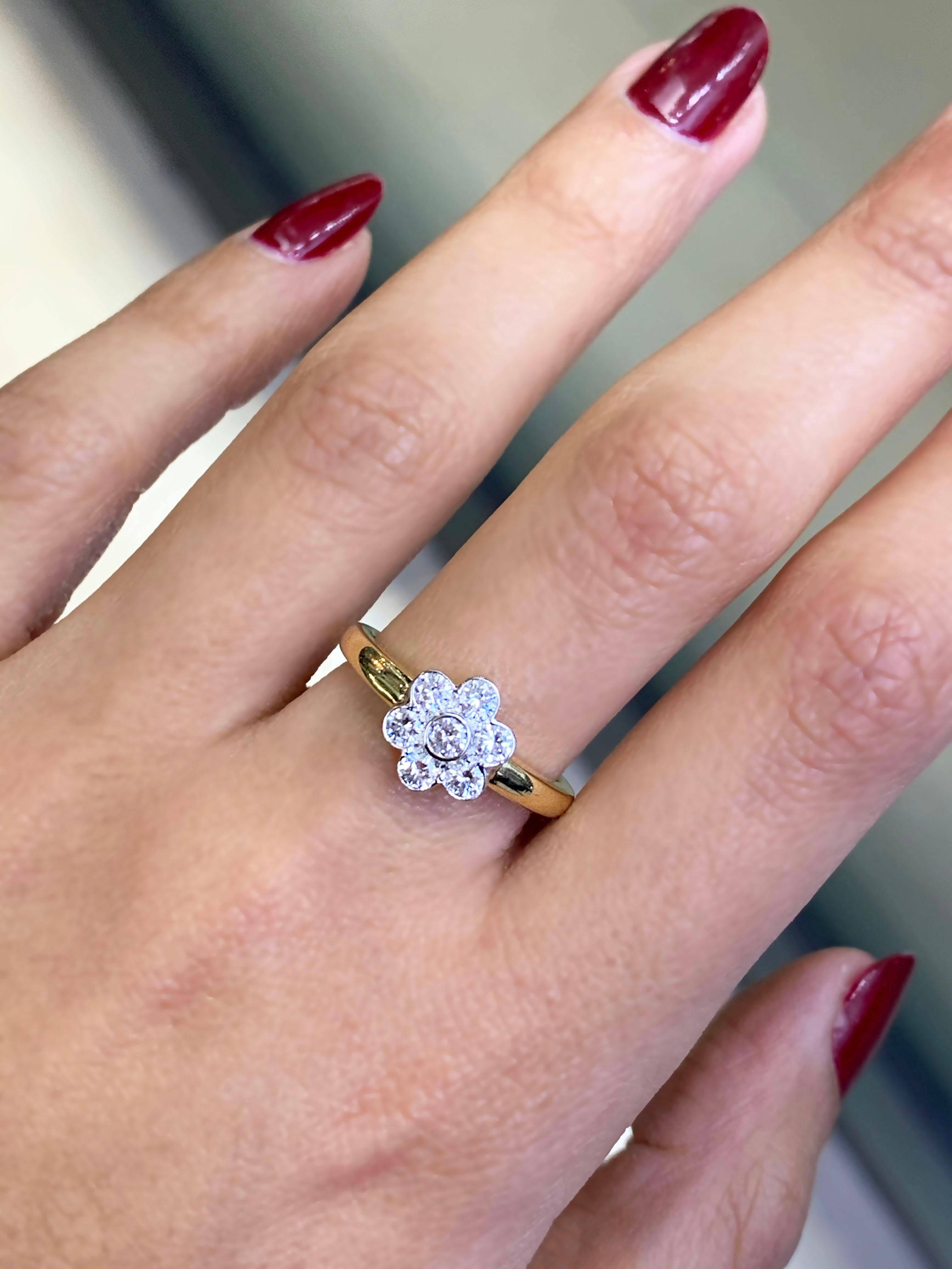 Women's Brilliant Cut Diamond 18 Carat Gold Flower Cluster Engagement Ring