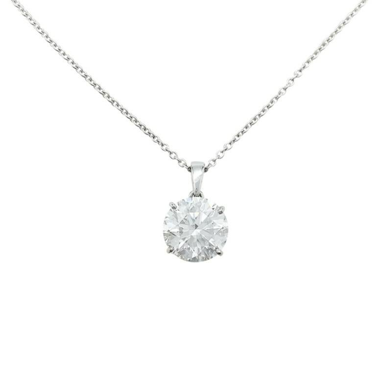 A 18K white gold chain and pendant holding a 4,37 carats brilliant cut diamond, E color, IF clarity. 
Beautiful proportions and cut.
GIA certificate. 