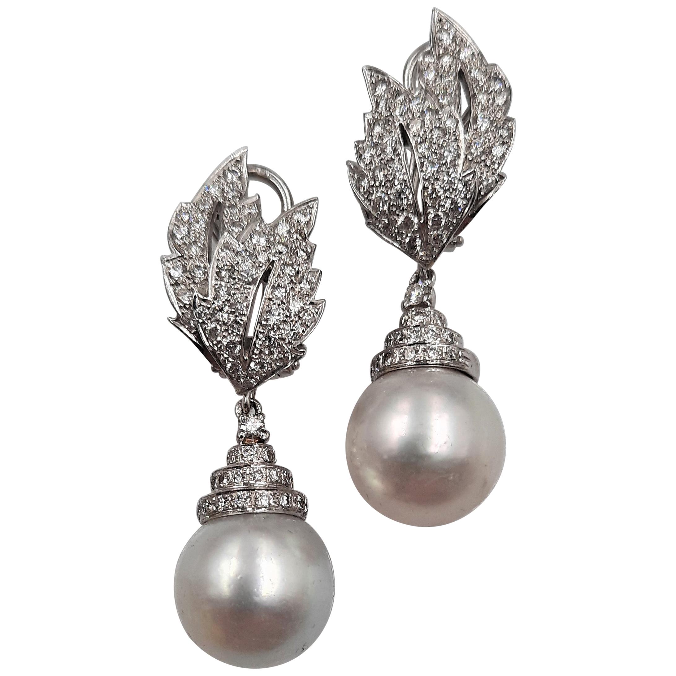 Brilliant Cut Diamond Australian Sea Pearl 18 Carats White Gold Drop Earrings