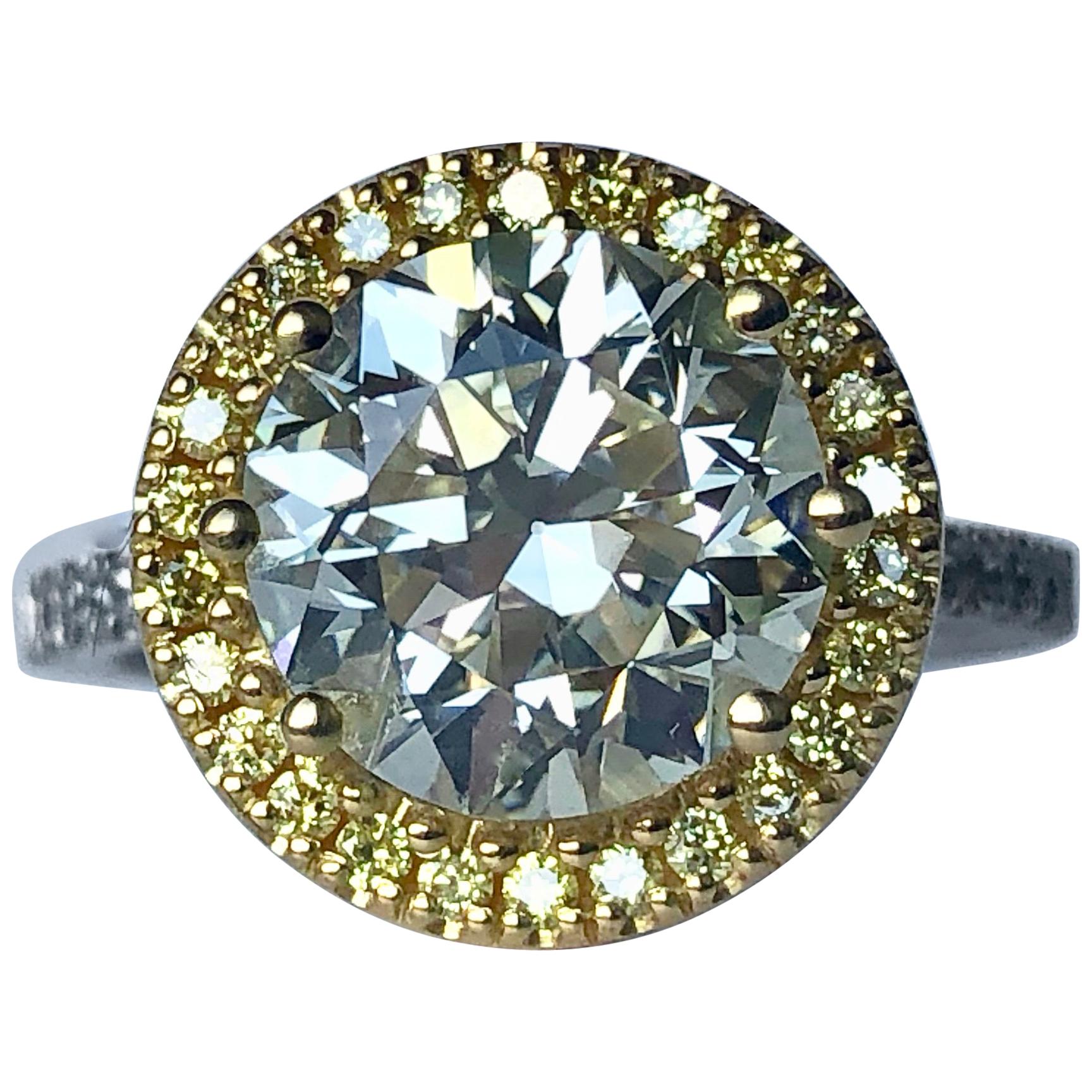 Brilliant Cut Diamond Solitaire Fancy Yellow Diamond Halo 18 Karat 4.00 Carat A For Sale