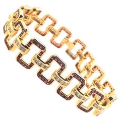 Brilliant Cut Diamonds and Carré Rubies 18 Karats Yellow Gold Retro Bracelet