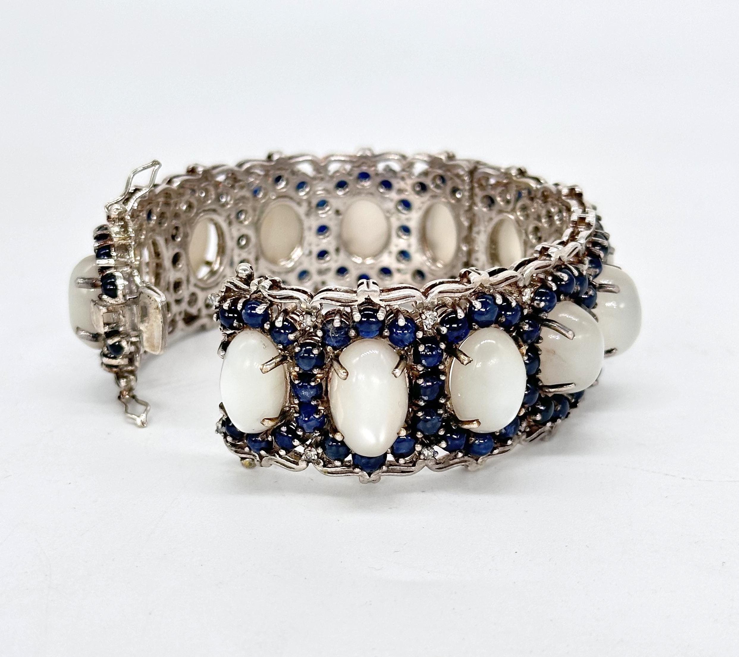 Ovales Sterlingsilber-Armband mit Diamanten im Brillantschliff, Mondstein und blauem Saphir im Angebot 1