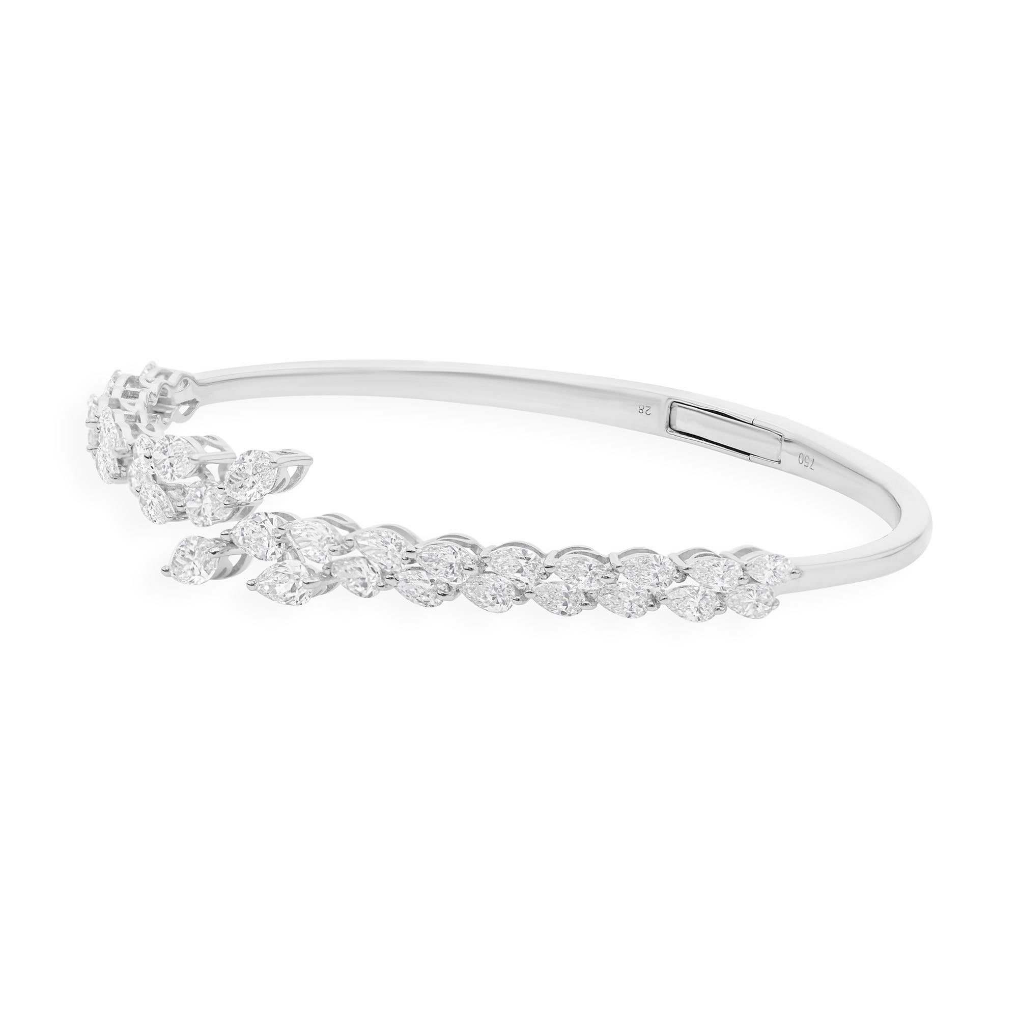Brillantschliff Naturdiamant Floral Armreif aus 18k Weißgold (Gemischter Schliff) im Angebot