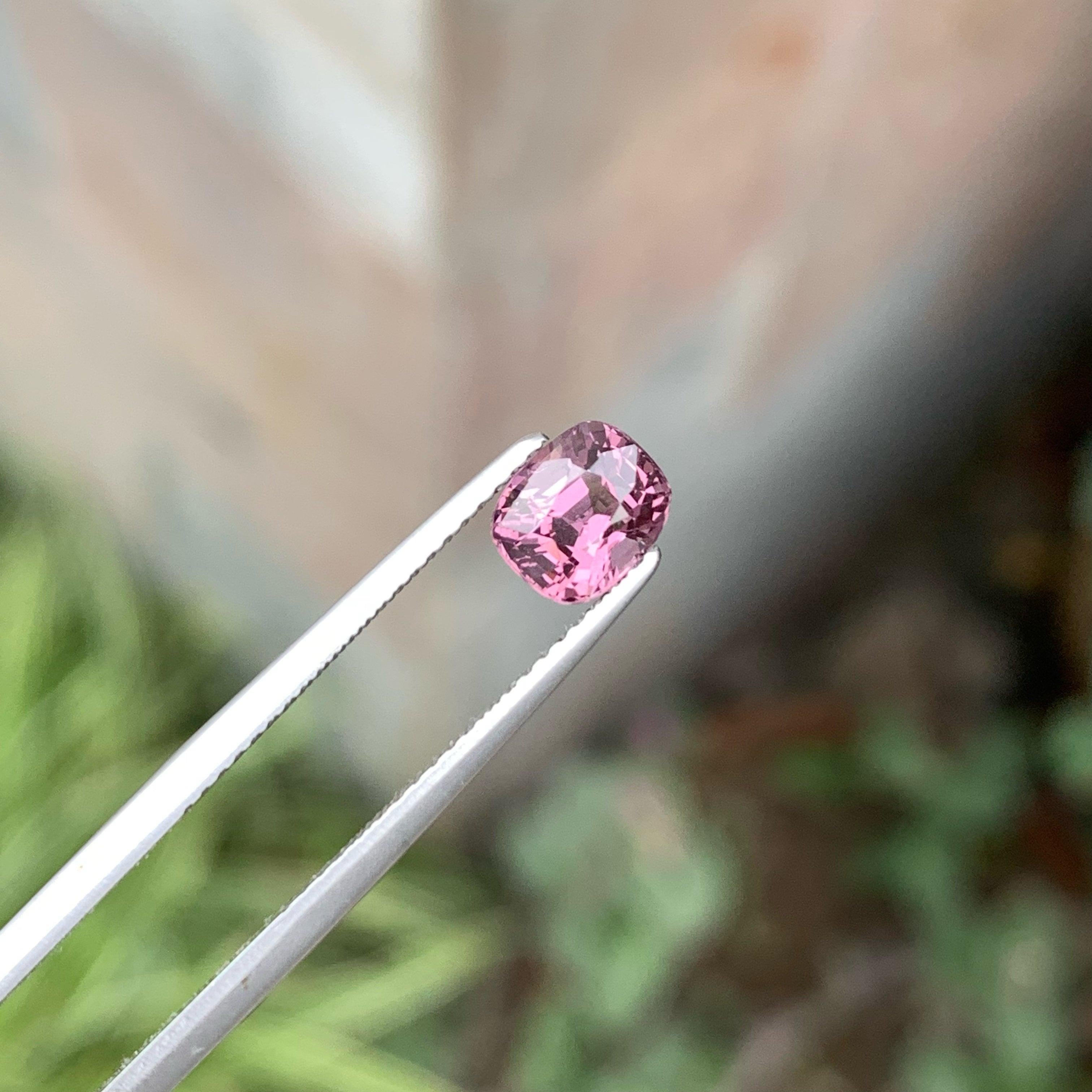Brilliant Cut Natural Spinel Gemstone, Available For Sale At Wholesale Price Natural High Quality 1.25 Carats Unheated Natural Spinel from Burma.

Product Information:
GEMSTONE TYPE: Brilliant Cut Natural Spinel Gemstone
WEIGHT: 1.25