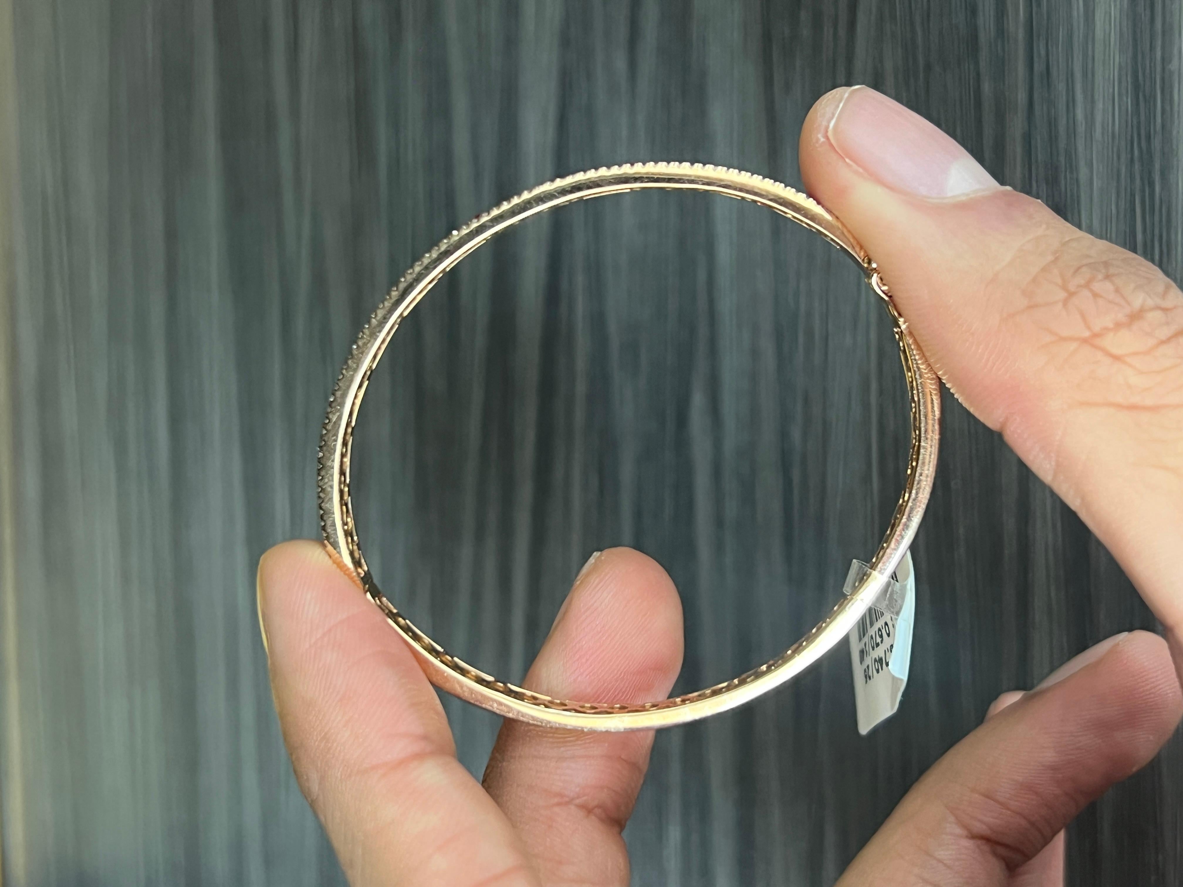 De las mujeres Brilliant Cut Ruby & Diamond Everyday Bangle in 18K Yellow Gold. en venta