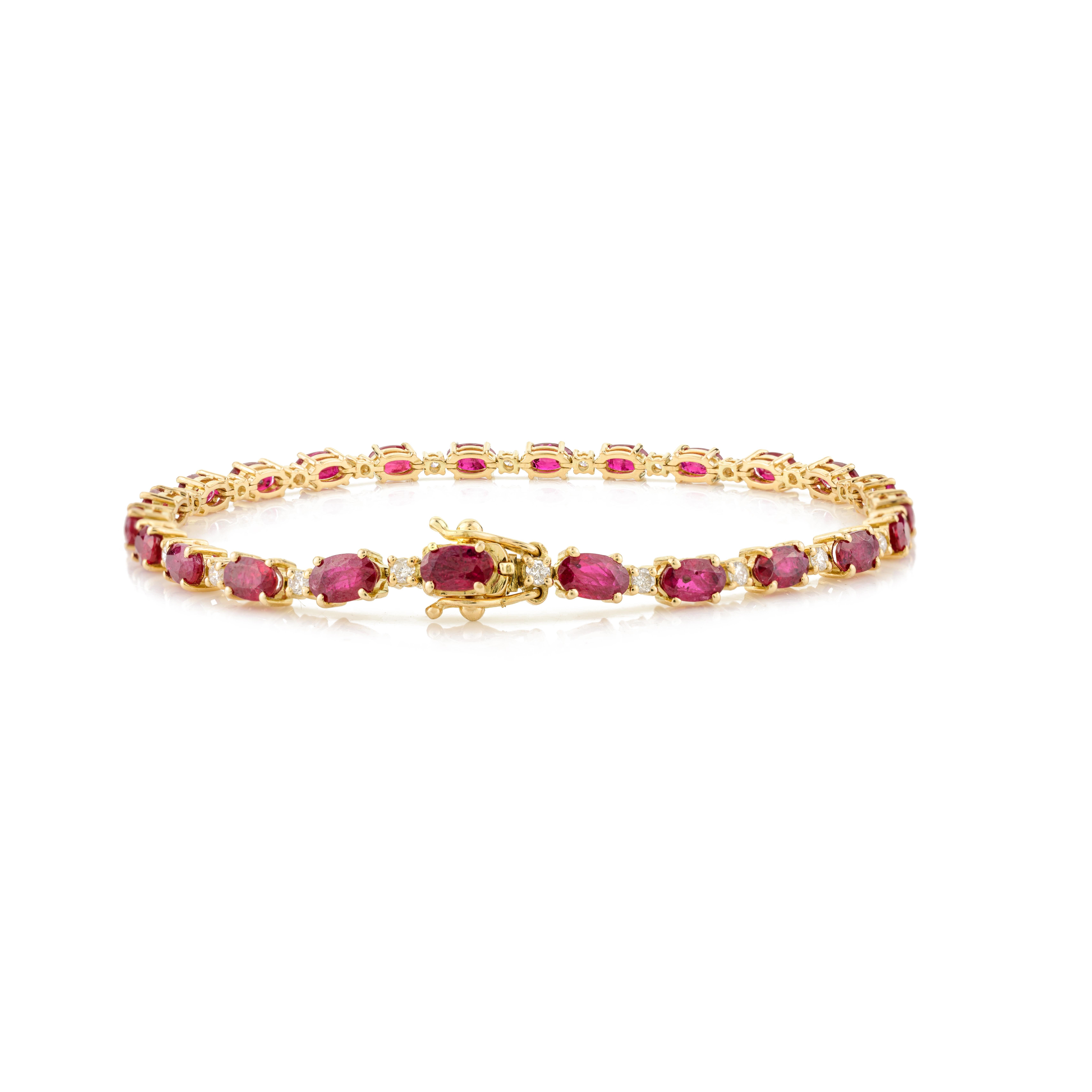 Brilliant Cut Ruby Diamond Wedding Bracelet for Mom in 18k Solid Yellow Gold In New Condition For Sale In New York, NY