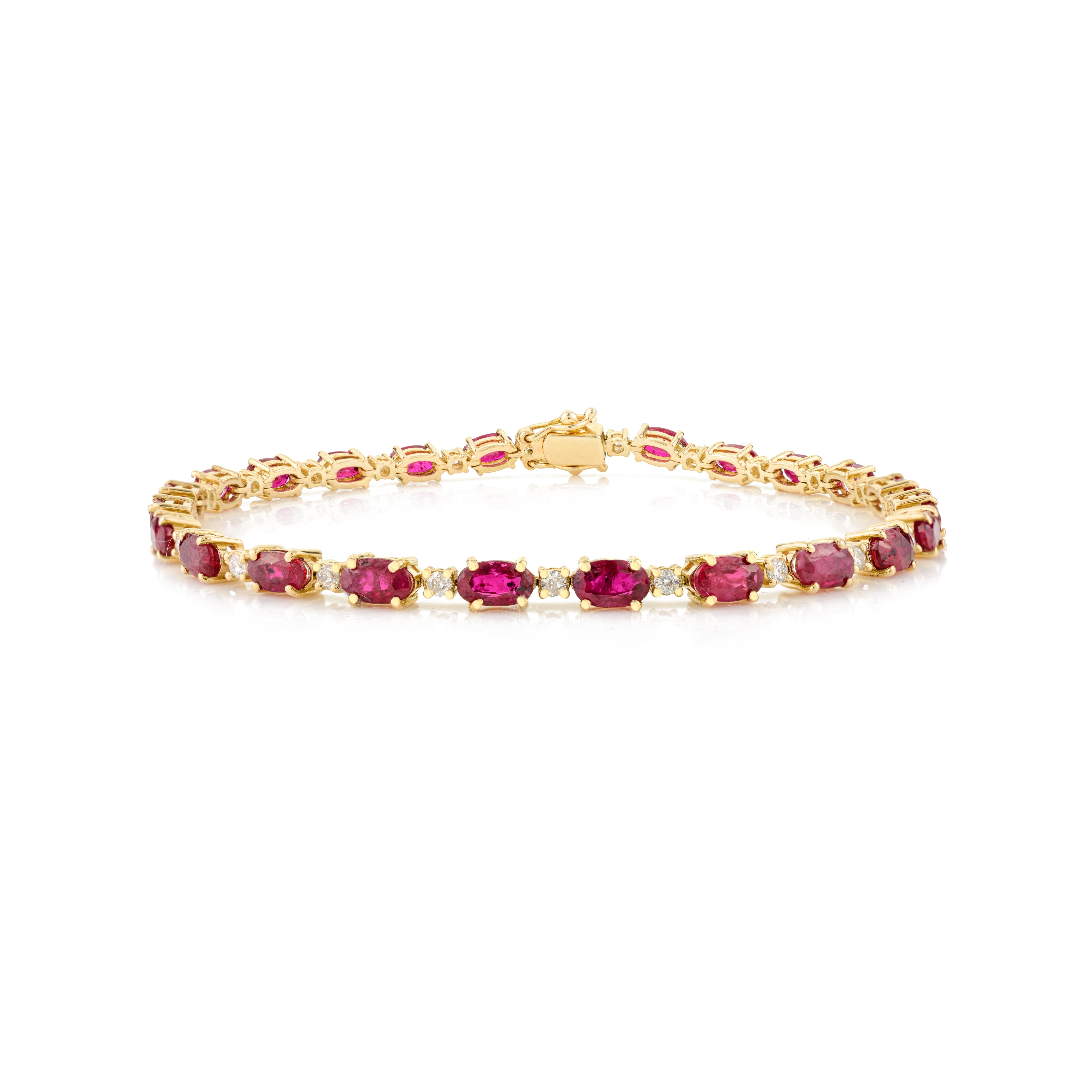 Brilliant Cut Ruby Diamond Wedding Bracelet for Mom in 18k Solid Yellow Gold For Sale 1