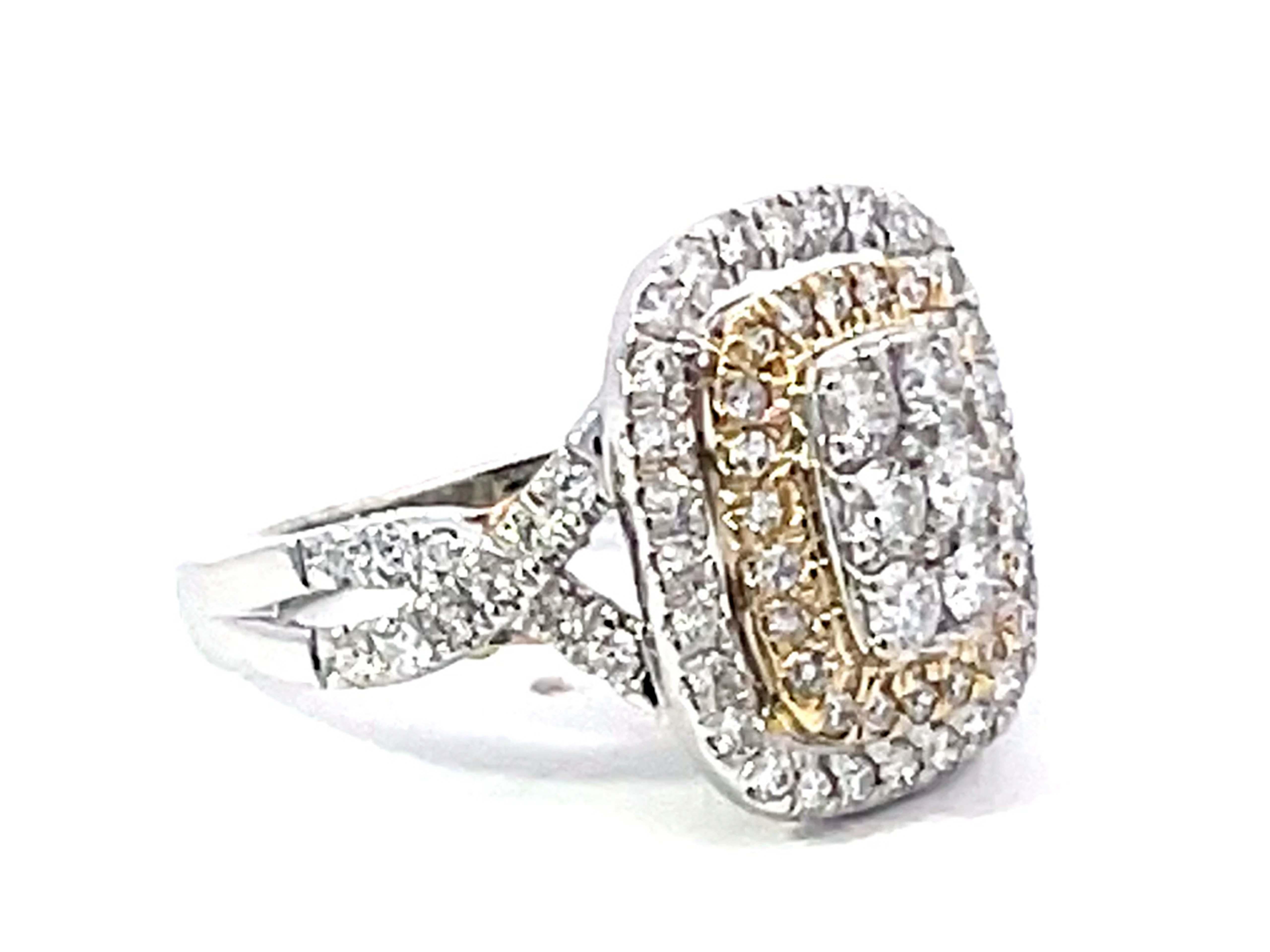 Moderne Bague double halo de diamants brillants en or blanc 10 carats en vente