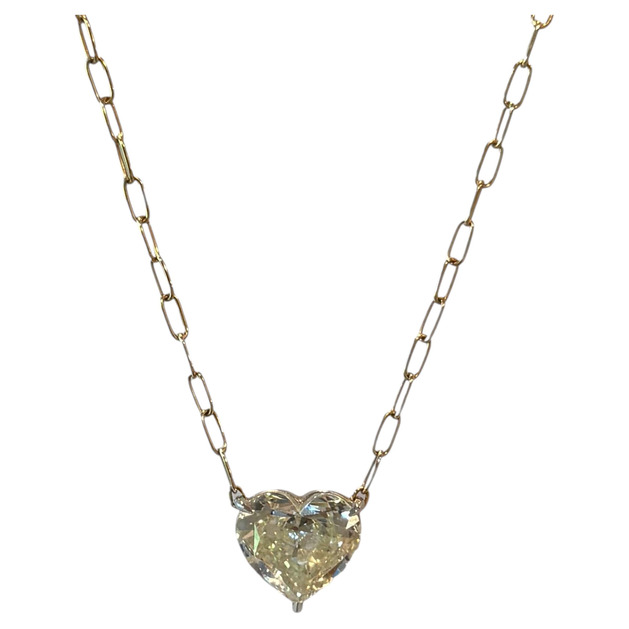 Certifié GIA, 11,05 carats Collier avec diamant taille cœur Or jaune 18K