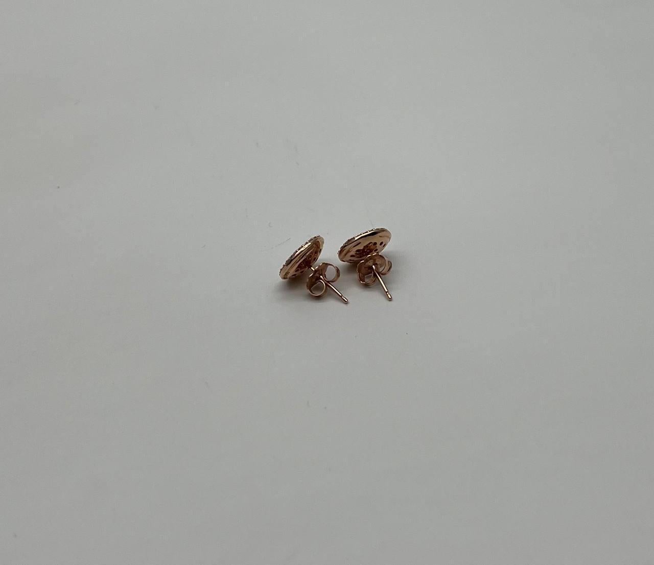 Brilliant Diamonds Cluster Pave-Set 14K Rose Gold Classic Stud Earrings For Sale 1