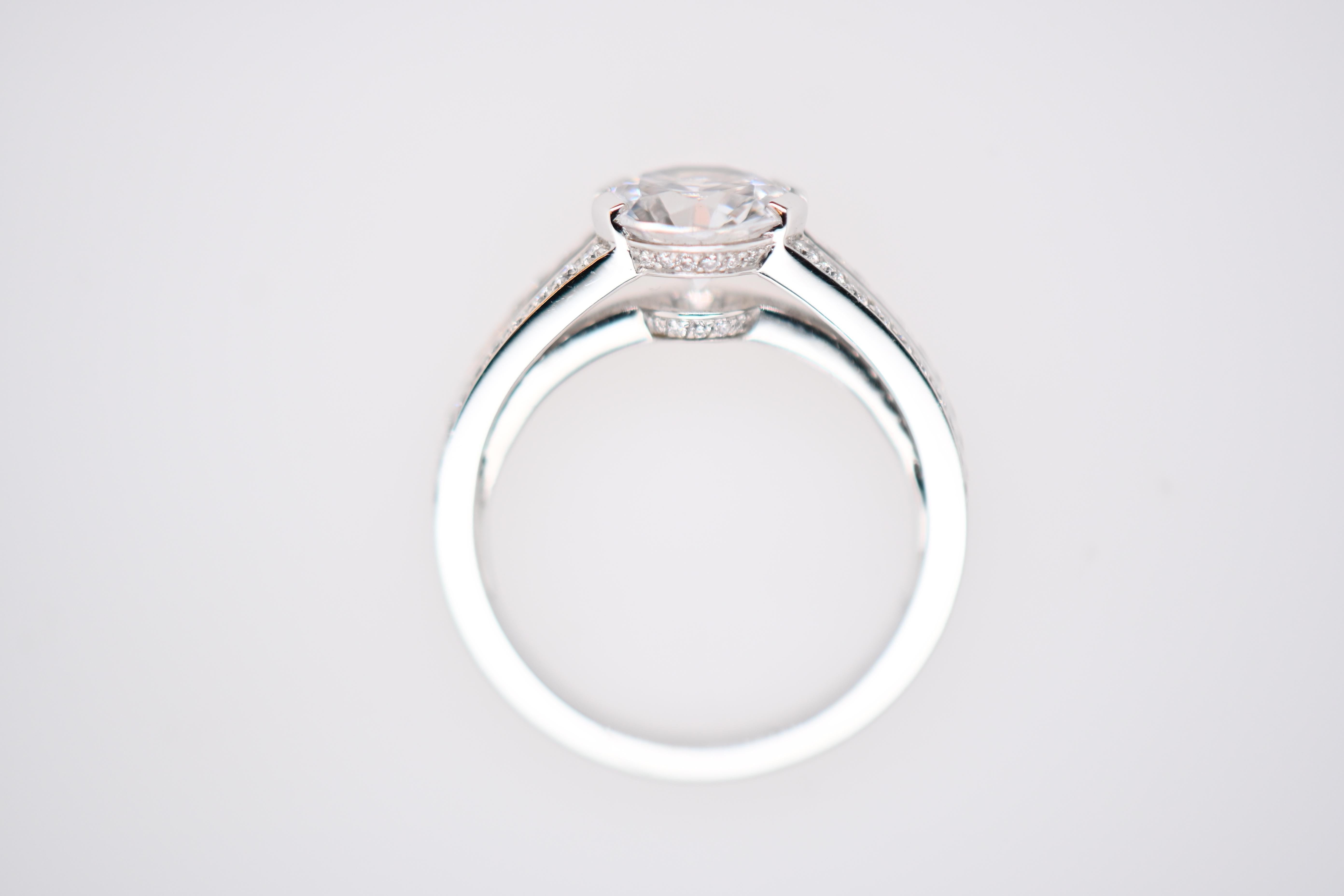 Artisan Brilliant Diamonds Interchangeable Ring White Gold 18 Karat For Sale