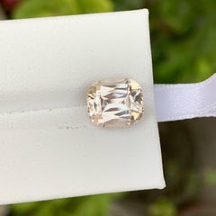 Brilliant Imperial Loose Topaz Gemstone 4.35 Carats Loose Topaz Gem for Ring