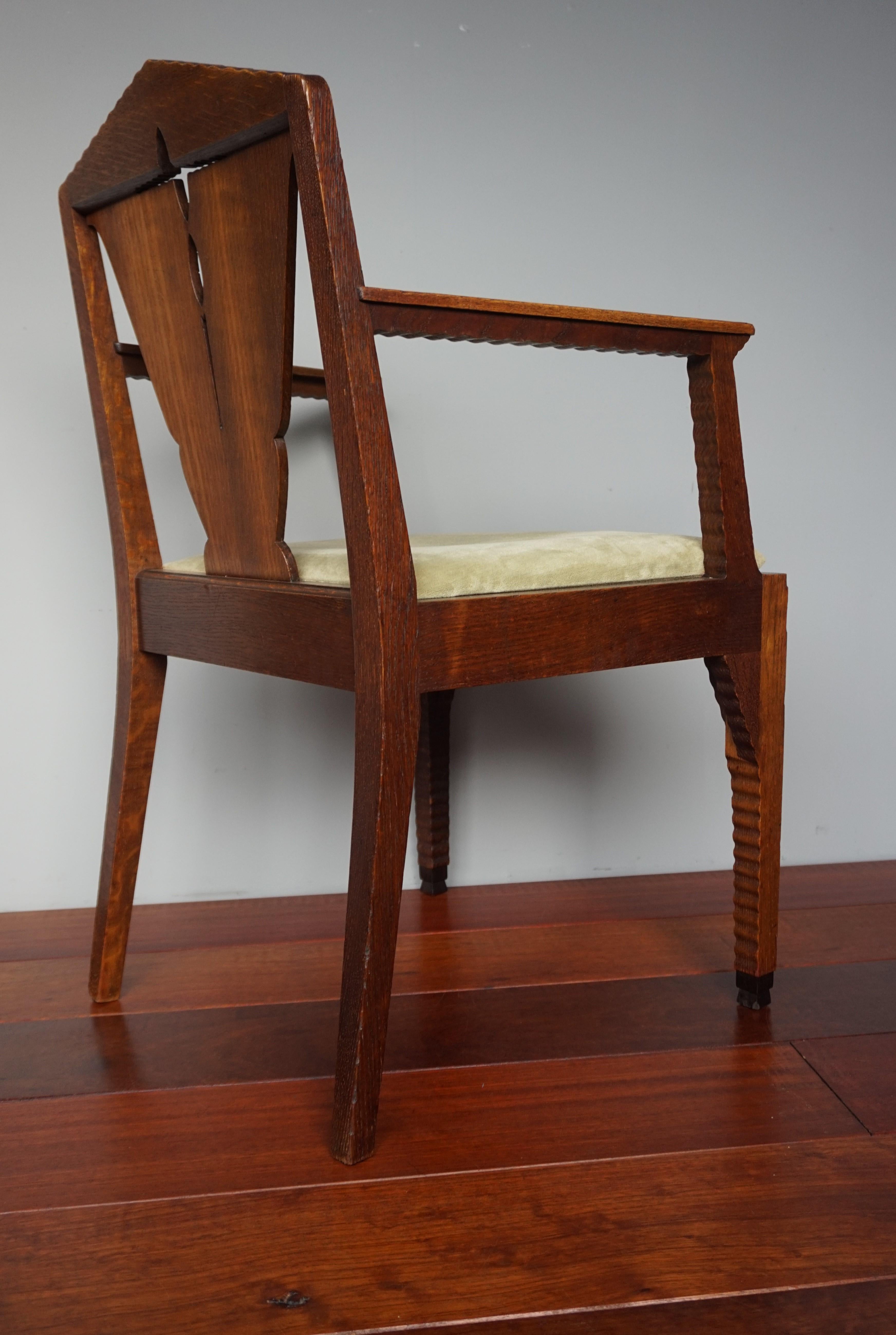 Brilliant Design Dutch Arts & Crafts Oak Desk Chair w. Original Upholstery 1910s For Sale 8