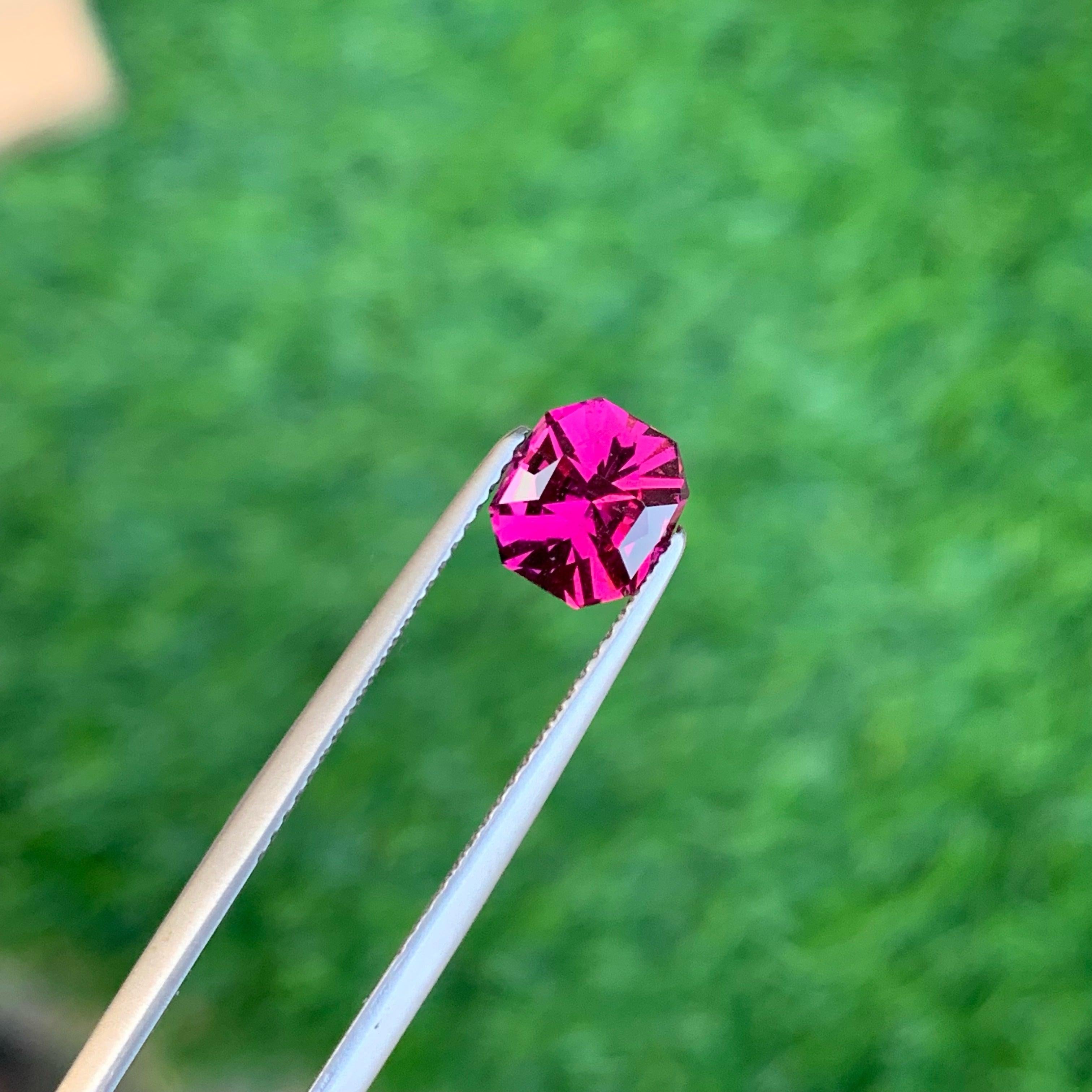 Brilliant Natural Pink Garnet Stone of 1.85 carats from Africa has a wonderful cut in a Octagon shape, incredible Pink color, Great brilliance. This gem is VVS Clarity.

 Product Information:
GEMSTONE NAME: Brilliant Natural Pink Garnet