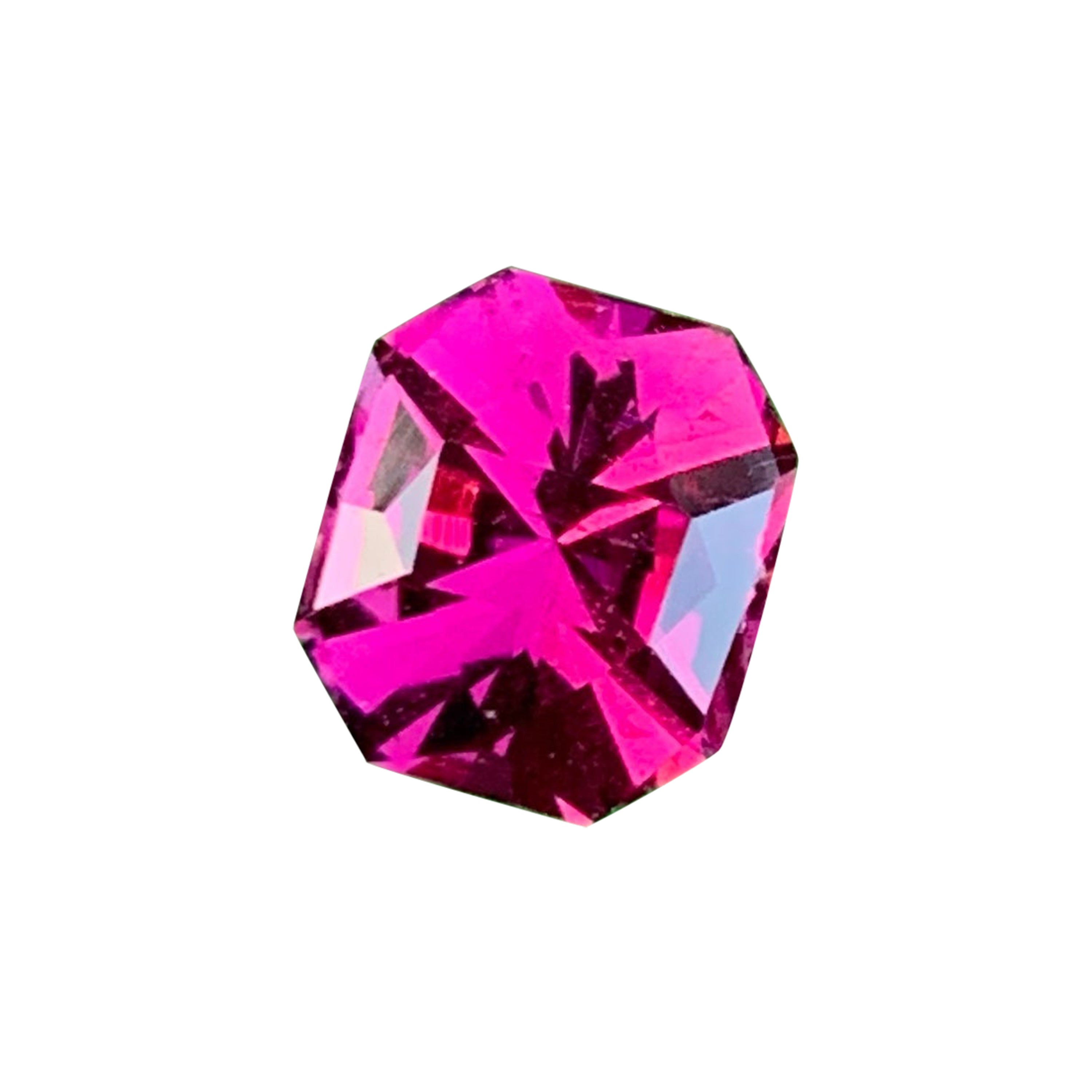 Brillante pietra di granato rosa naturale da 1,85 carati Gemma di granato dall'Africa