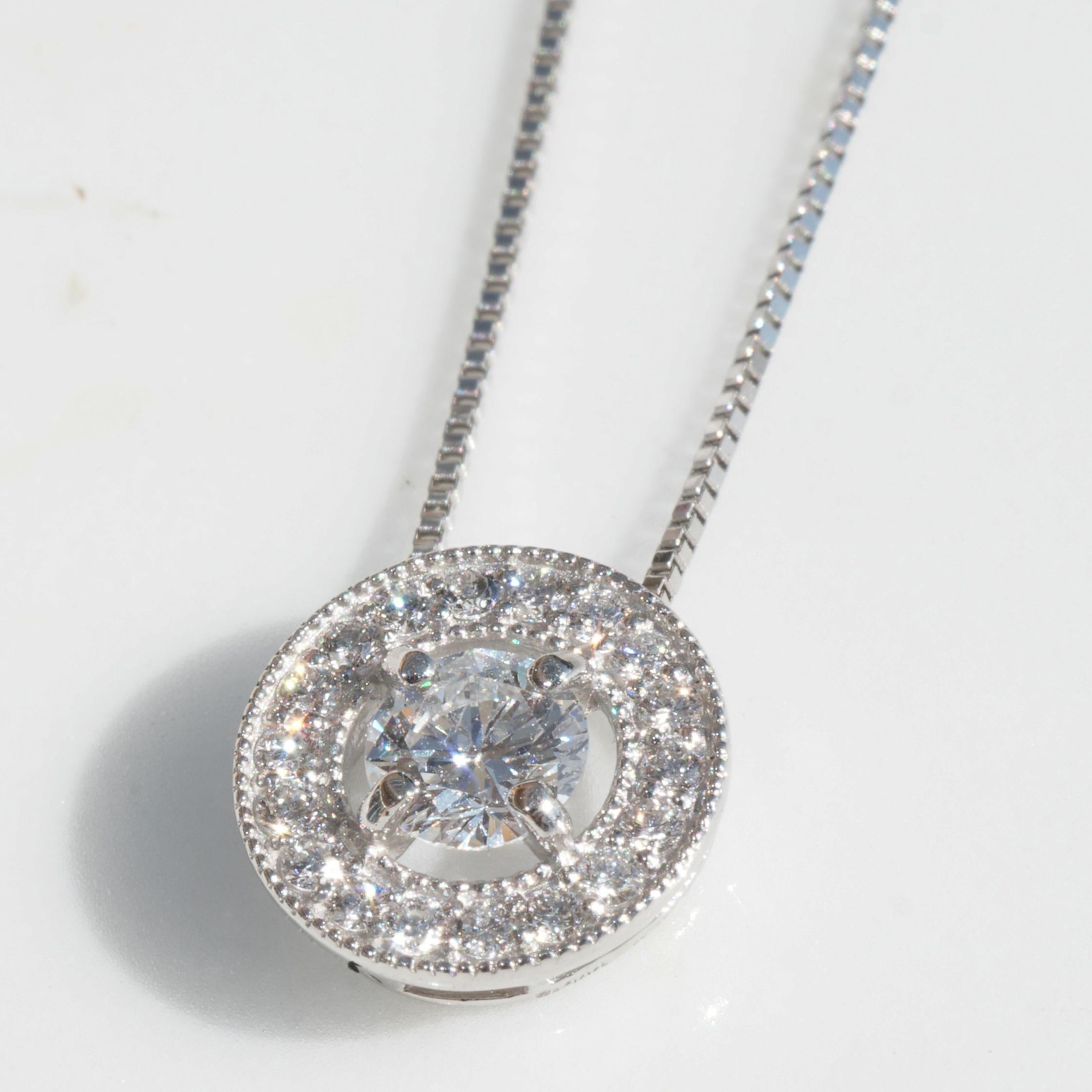 Moderno Collana Brilliante 0,375 ct TW VS-SI Platino Brilliante e Grazia 46 cm di catena in vendita